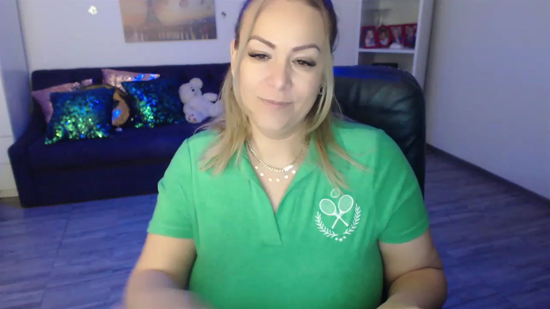Gallery image thumbnail from A_baby_Boo's myfreecams stream on, 02/13/2023, 20:12 image 2 of 20