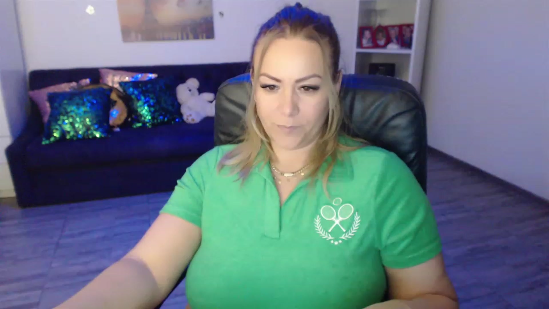 Gallery image thumbnail from A_baby_Boo's myfreecams stream on, 02/13/2023, 20:54 image 5 of 20