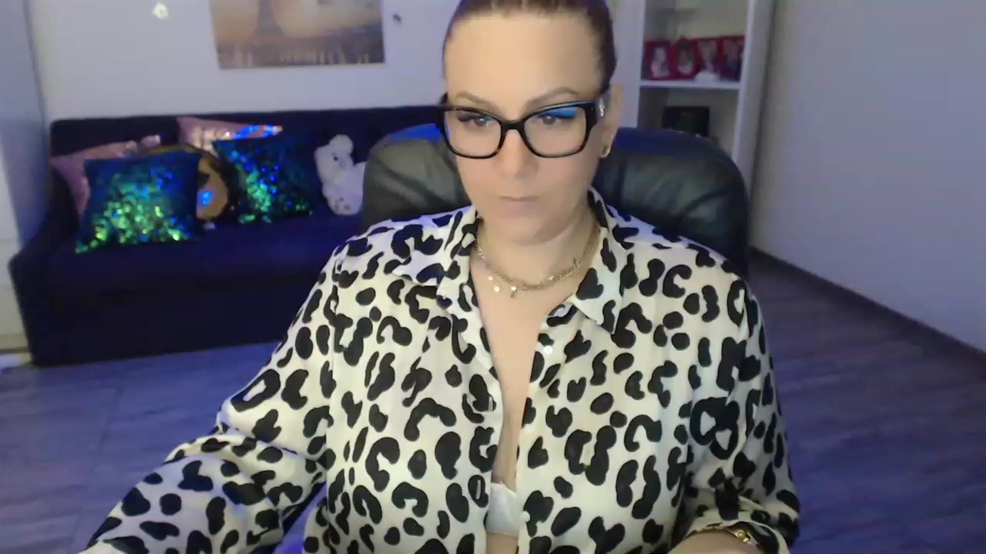 Gallery image thumbnail from A_baby_Boo's myfreecams stream on, 02/17/2023, 20:08 image 7 of 20