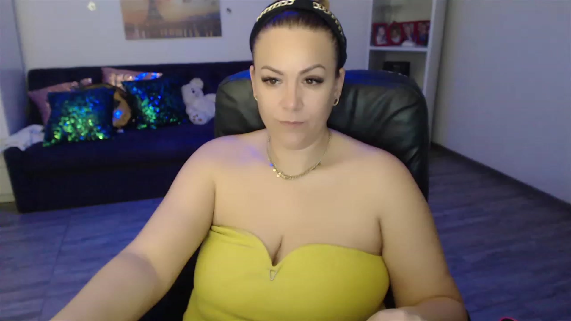 Gallery image thumbnail from A_baby_Boo's myfreecams stream on, 02/19/2023, 14:50 image 20 of 20
