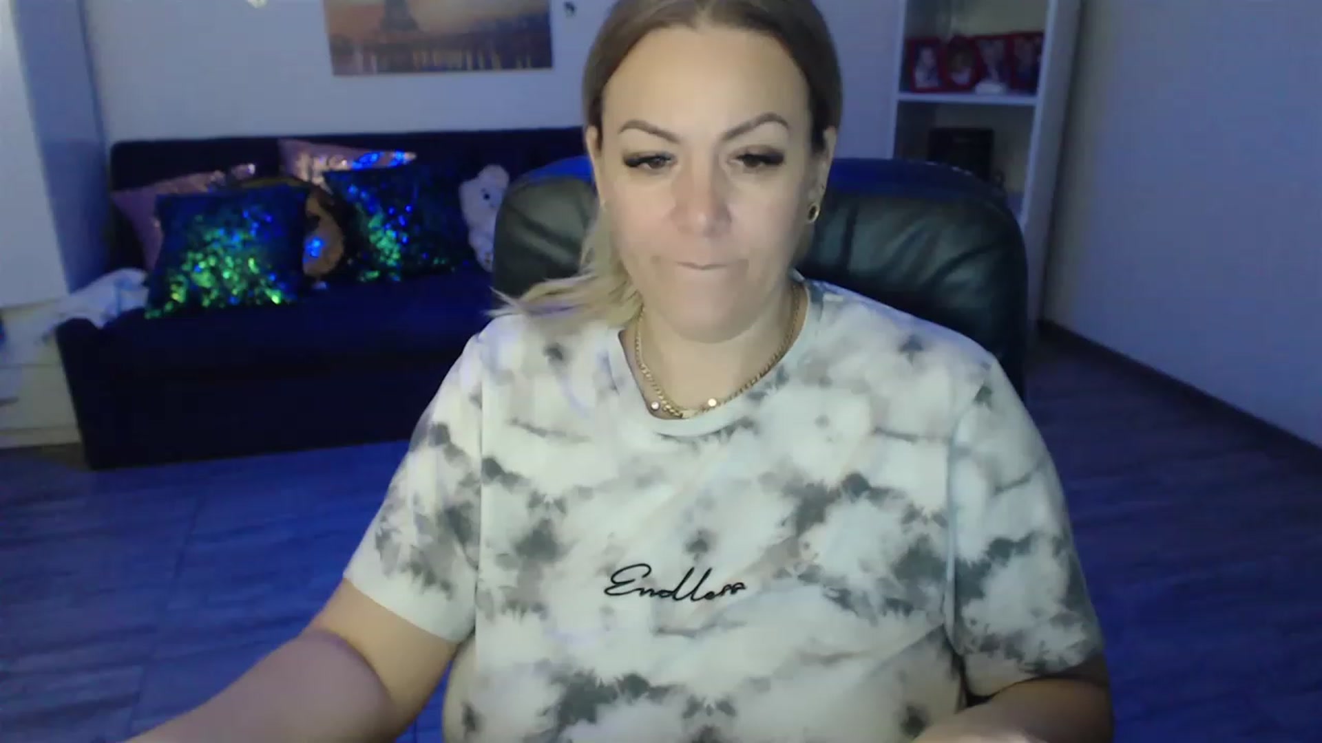 Gallery image thumbnail from A_baby_Boo's myfreecams stream on, 02/20/2023, 15:49 image 5 of 20