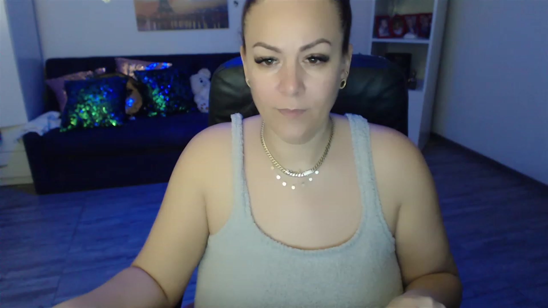 Gallery image thumbnail from A_baby_Boo's myfreecams stream on, 02/20/2023, 15:49 image 13 of 20