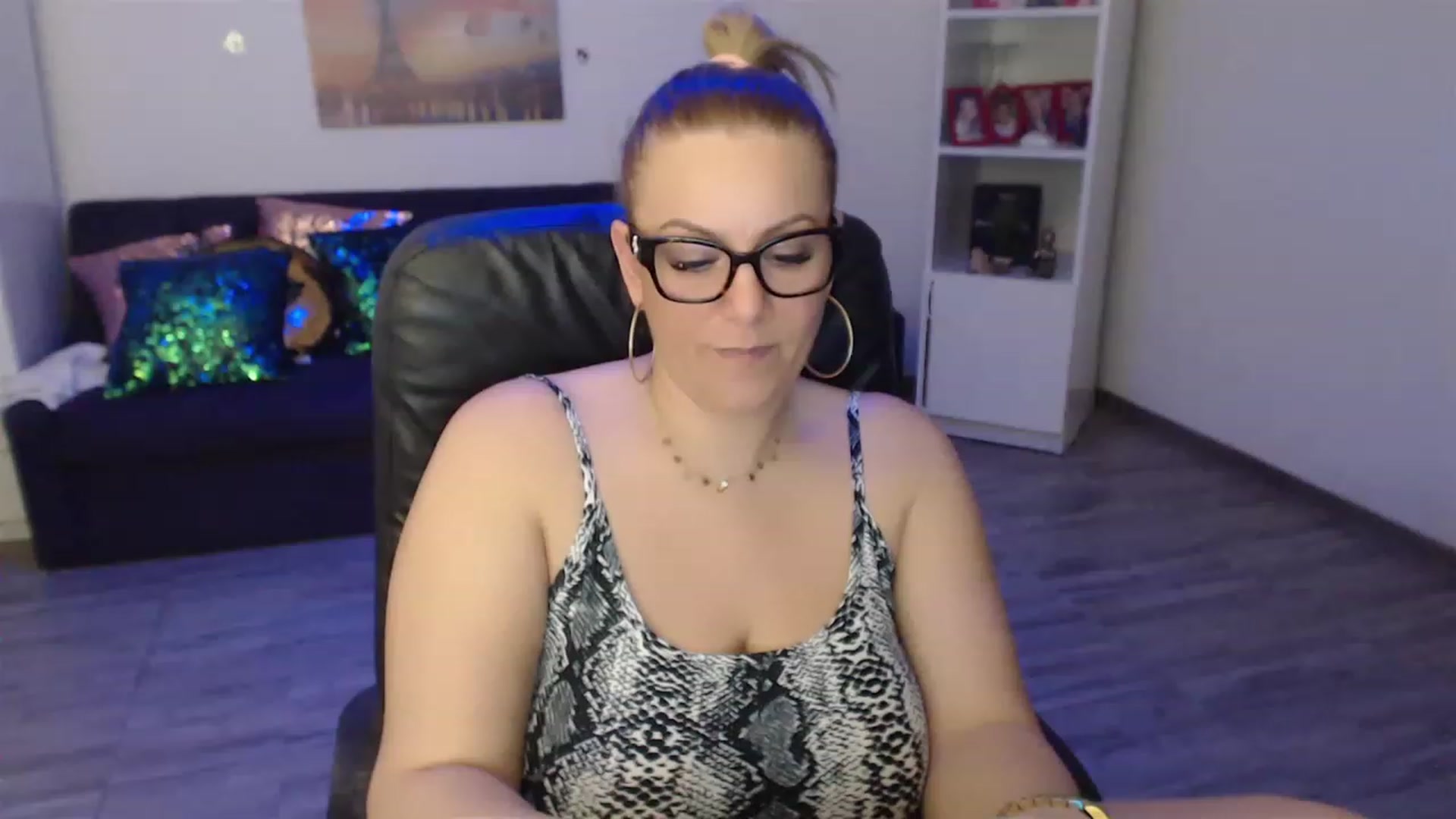 Gallery image thumbnail from A_baby_Boo's myfreecams stream on, 02/27/2023, 19:51 image 1 of 20