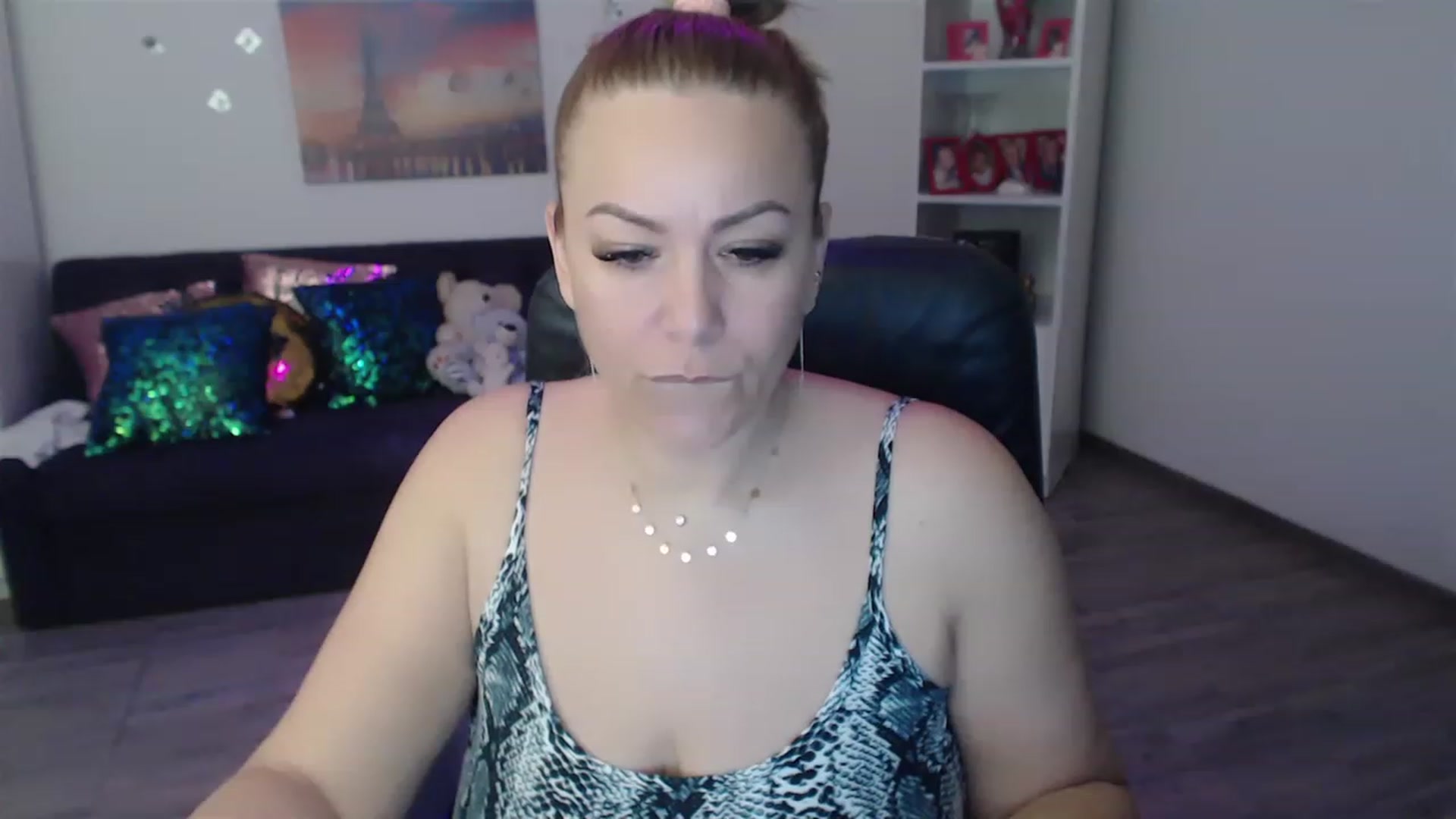 Gallery image thumbnail from A_baby_Boo's myfreecams stream on, 03/01/2023, 08:59 image 4 of 20