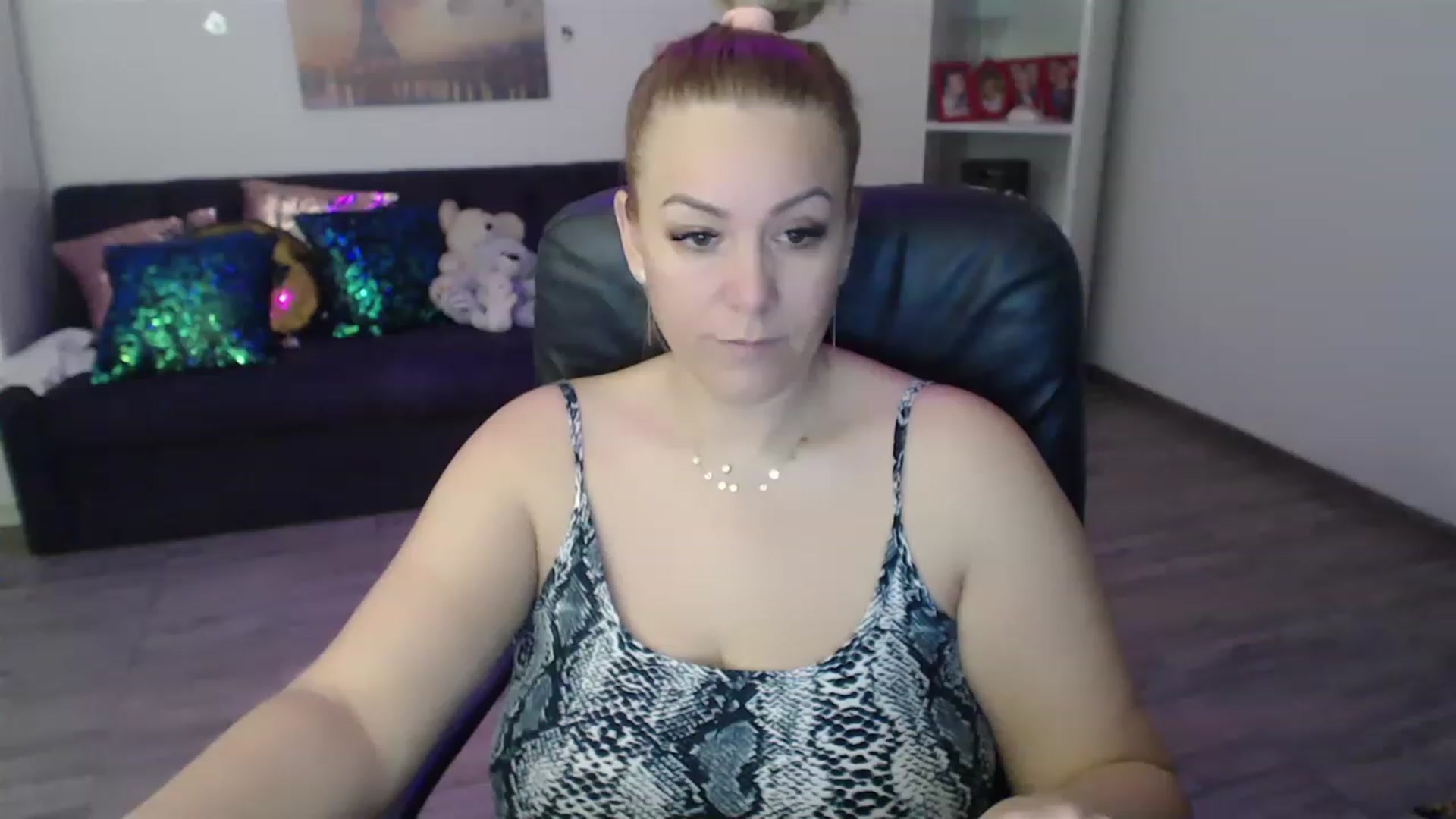 Gallery image thumbnail from A_baby_Boo's myfreecams stream on, 03/01/2023, 09:52 image 19 of 20