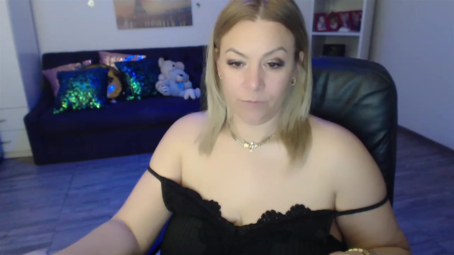 Gallery image thumbnail from A_baby_Boo's myfreecams stream on, 03/05/2023, 17:45 image 20 of 20