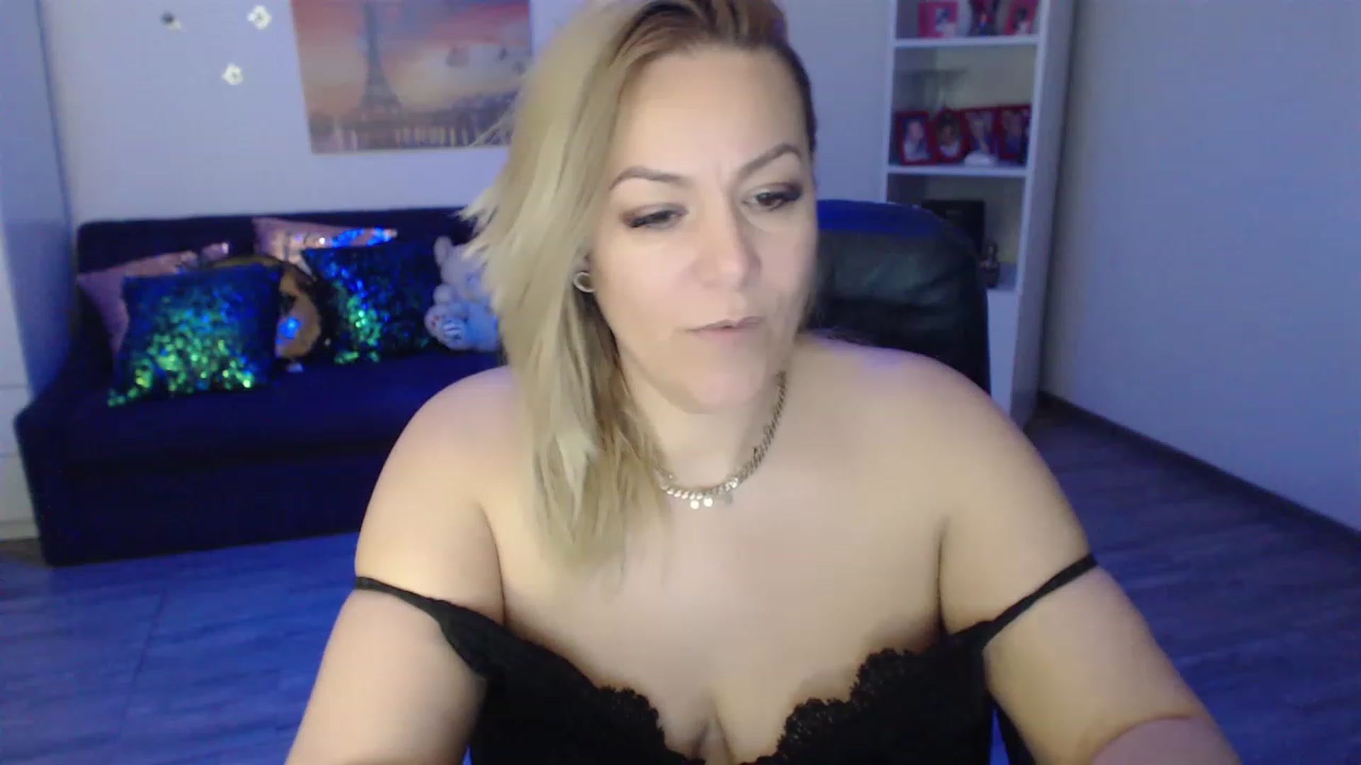 Gallery image thumbnail from A_baby_Boo's myfreecams stream on, 03/06/2023, 06:15 image 17 of 20