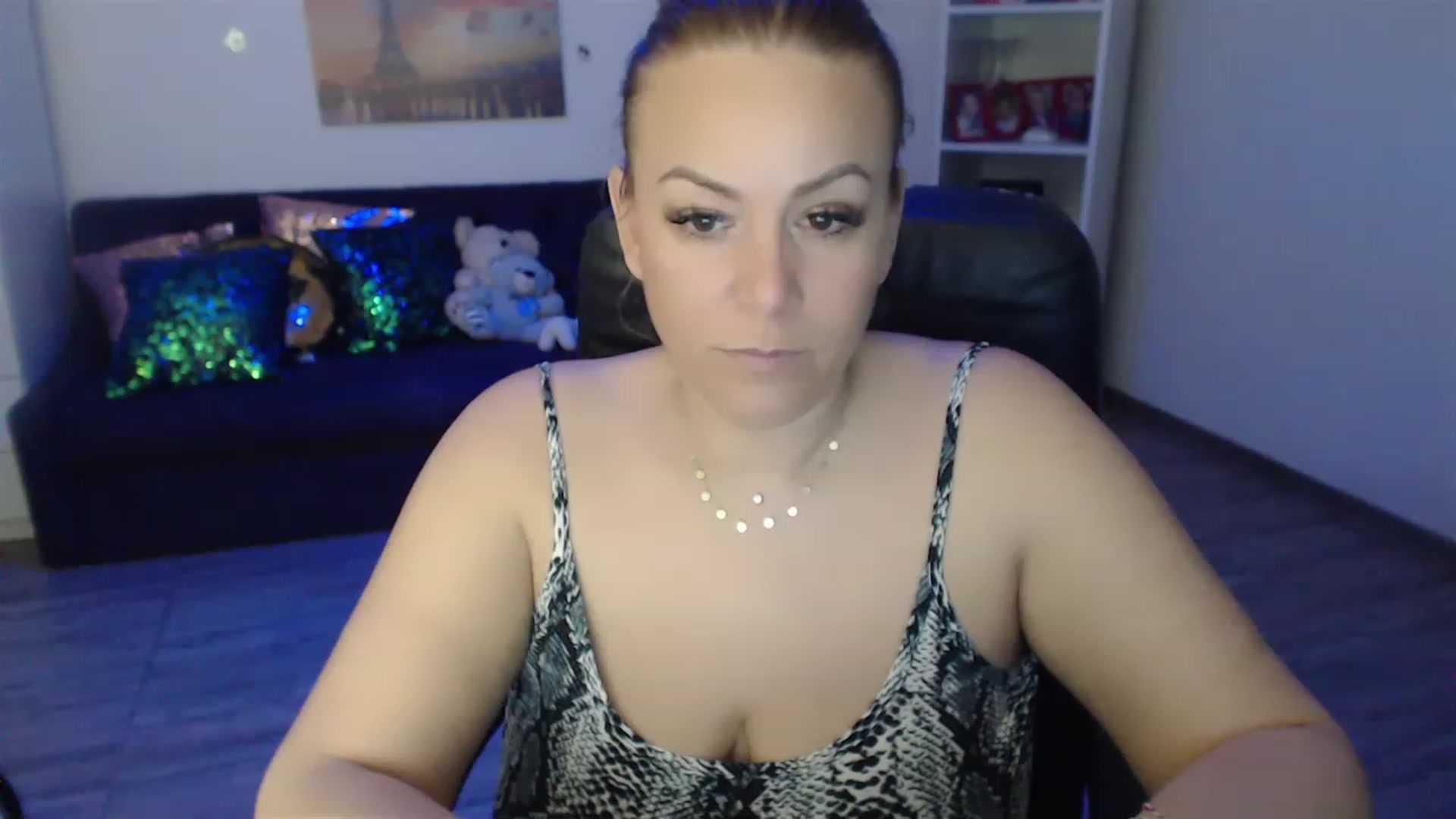 Gallery image thumbnail from A_baby_Boo's myfreecams stream on, 03/07/2023, 21:10 image 19 of 20