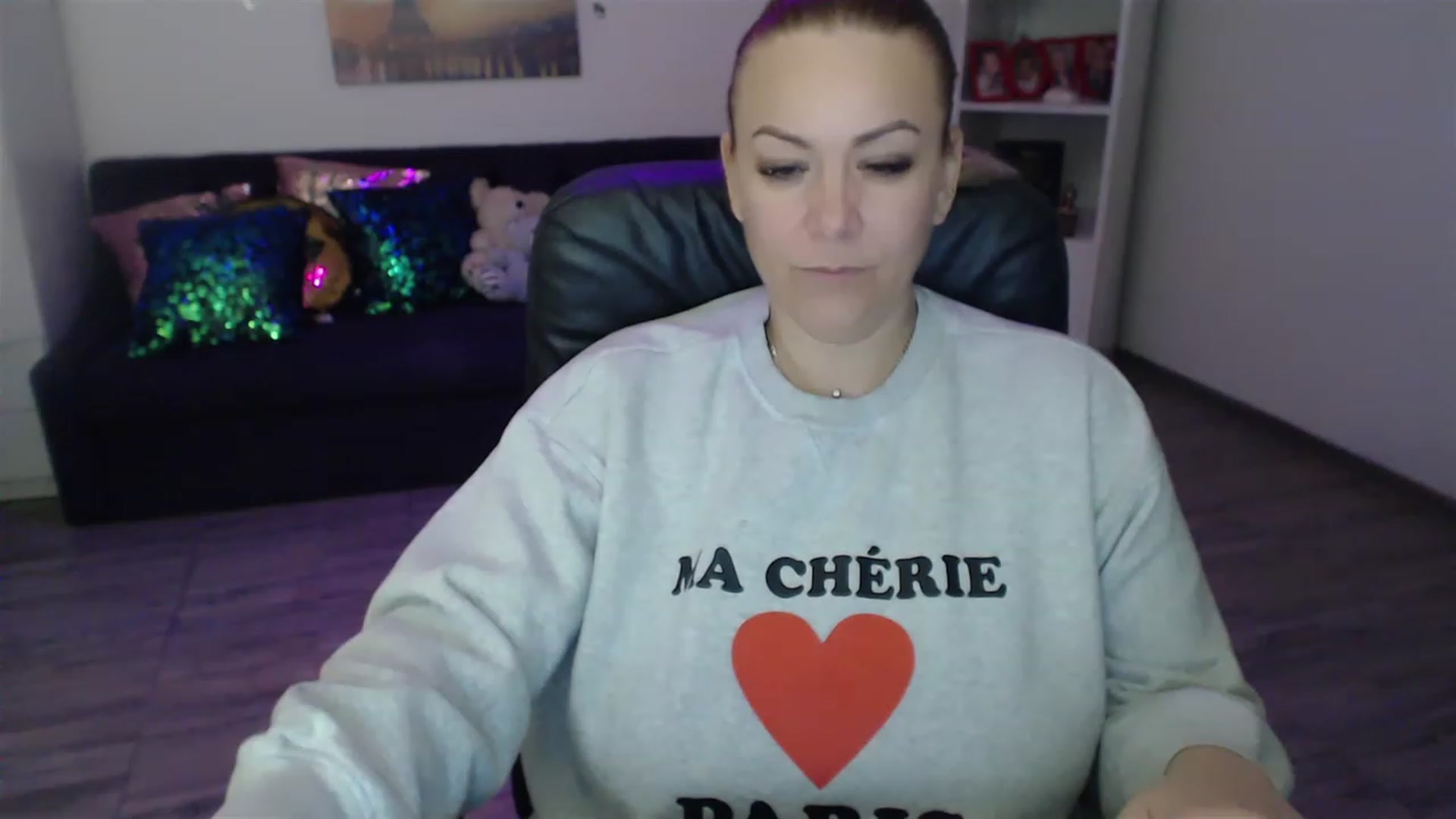 Gallery image thumbnail from A_baby_Boo's myfreecams stream on, 03/10/2023, 19:13 image 12 of 20