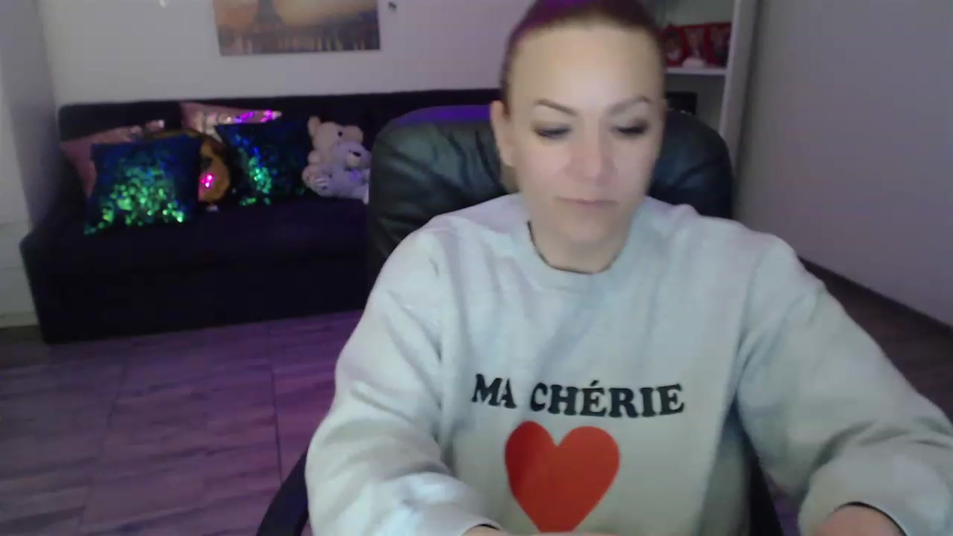 Gallery image thumbnail from A_baby_Boo's myfreecams stream on, 03/10/2023, 19:13 image 19 of 20