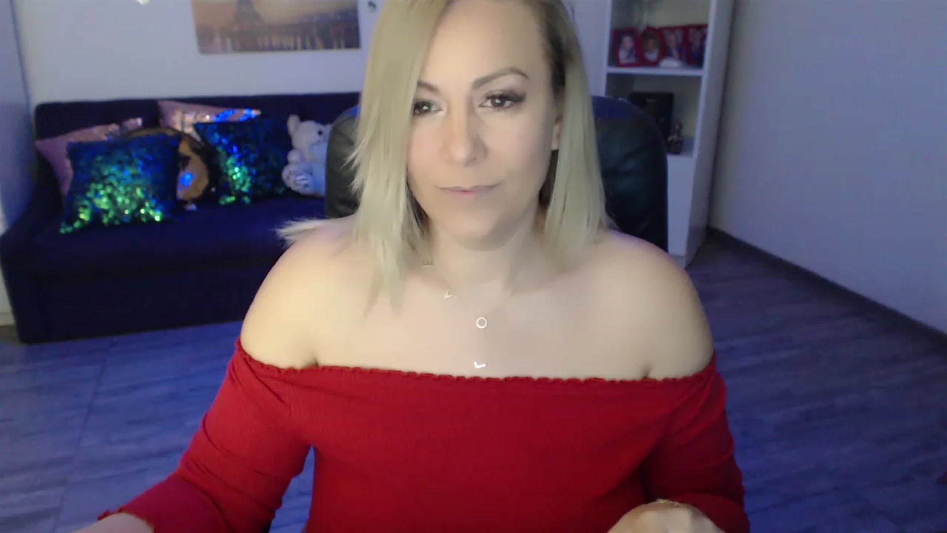 Gallery image thumbnail from A_baby_Boo's myfreecams stream on, 03/18/2023, 15:38 image 2 of 20
