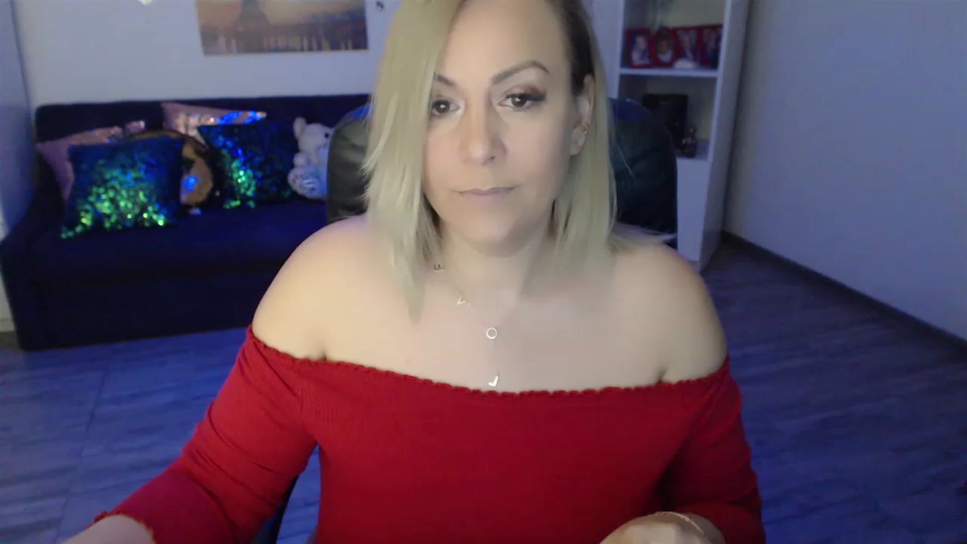 Gallery image thumbnail from A_baby_Boo's myfreecams stream on, 03/18/2023, 15:38 image 1 of 20