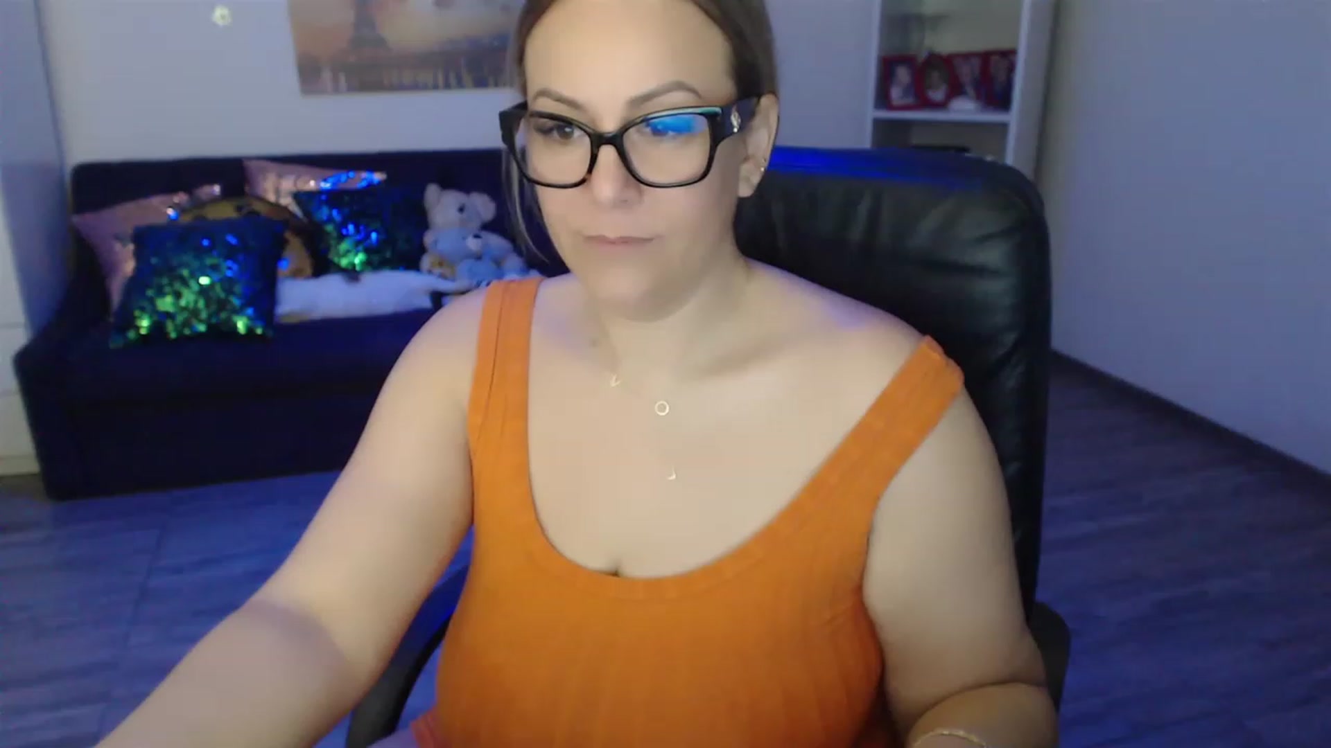 Gallery image thumbnail from A_baby_Boo's myfreecams stream on, 03/20/2023, 06:51 image 19 of 20
