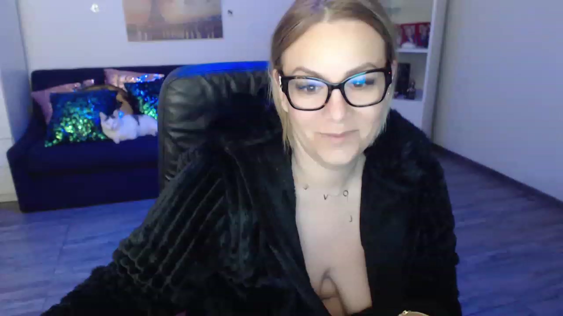 Gallery image thumbnail from A_baby_Boo's myfreecams stream on, 03/20/2023, 06:51 image 1 of 20