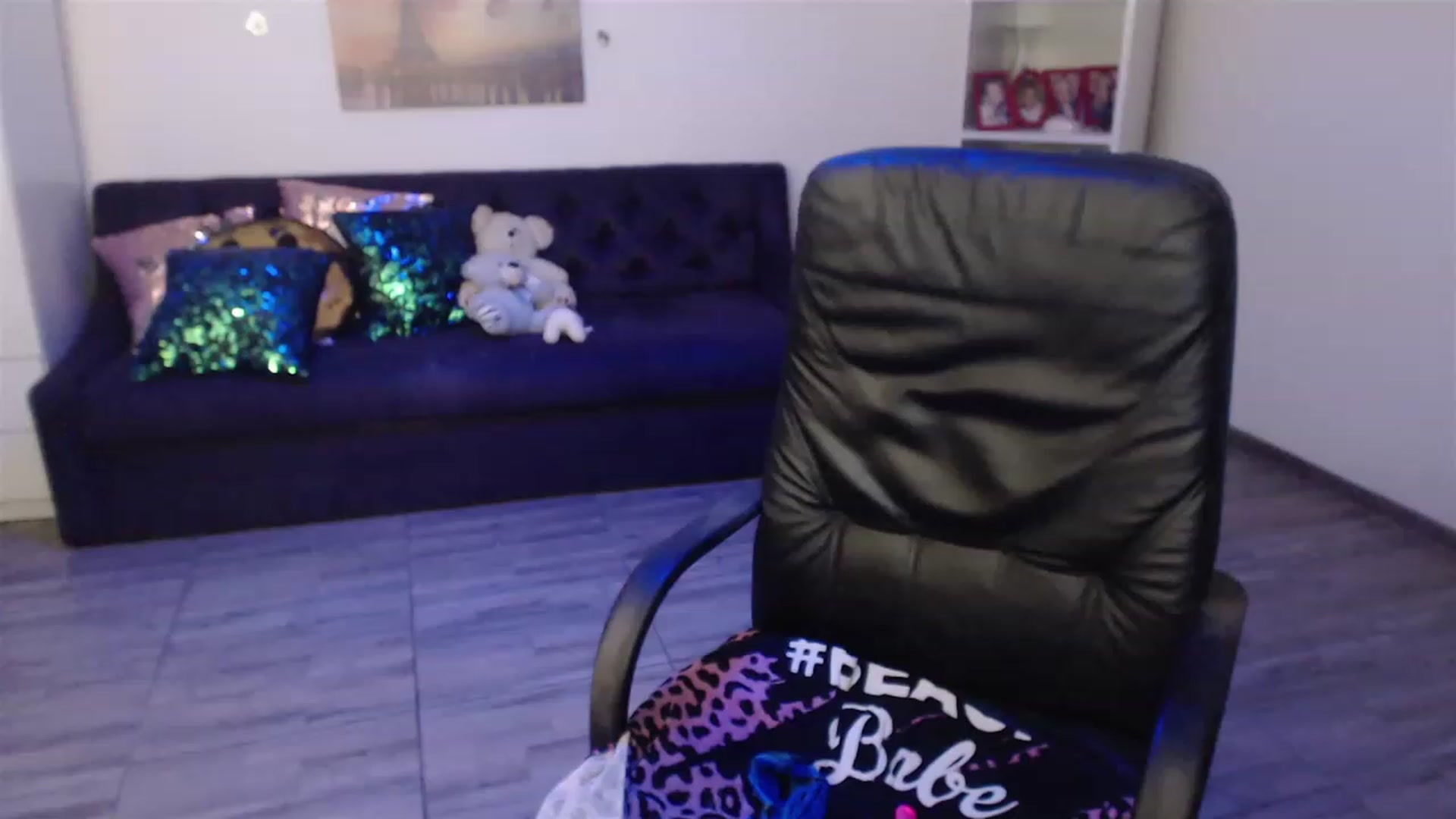 Gallery image thumbnail from A_baby_Boo's myfreecams stream on, 03/22/2023, 06:55 image 12 of 20