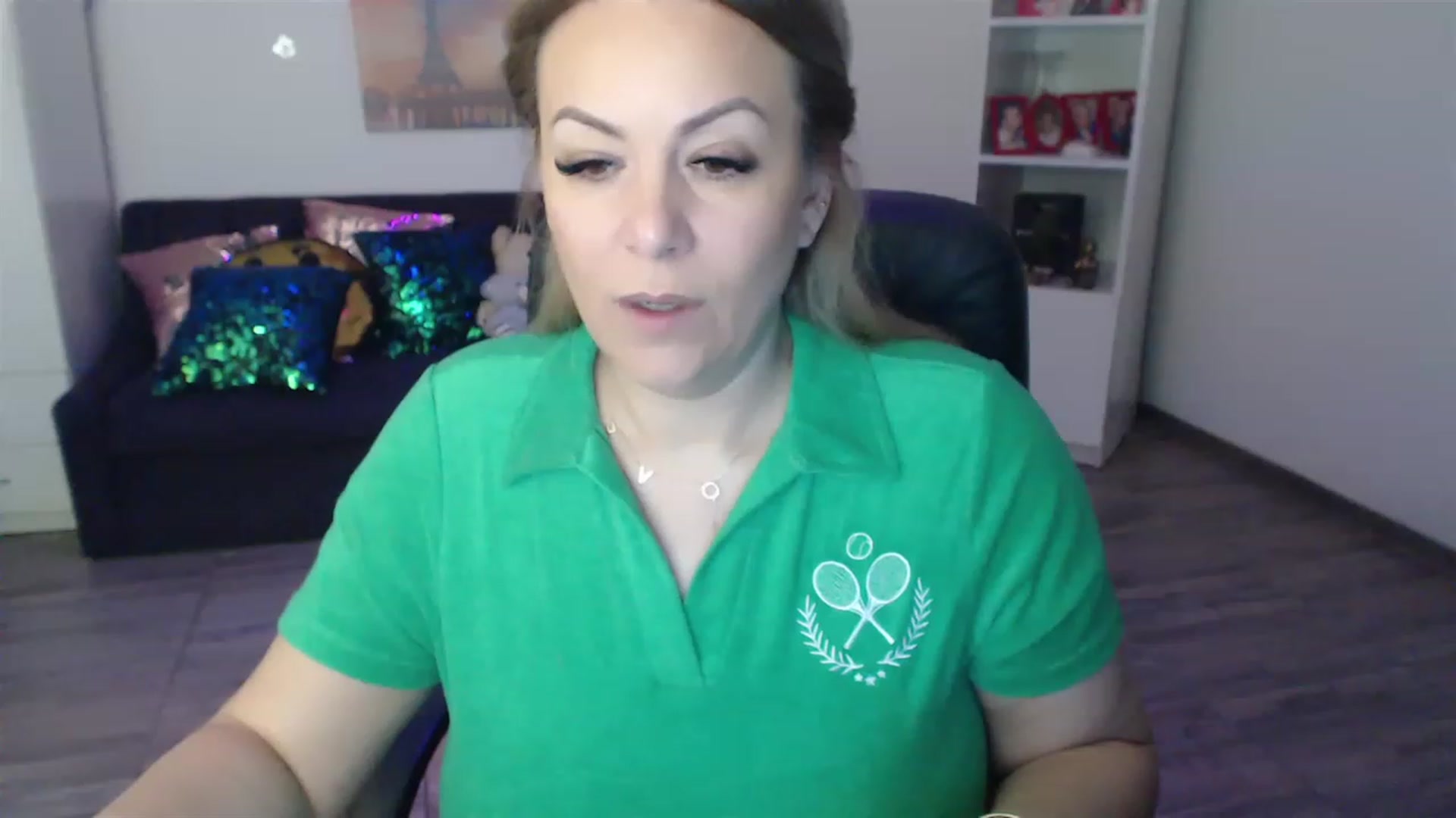 Gallery image thumbnail from A_baby_Boo's myfreecams stream on, 03/29/2023, 14:49 image 8 of 20