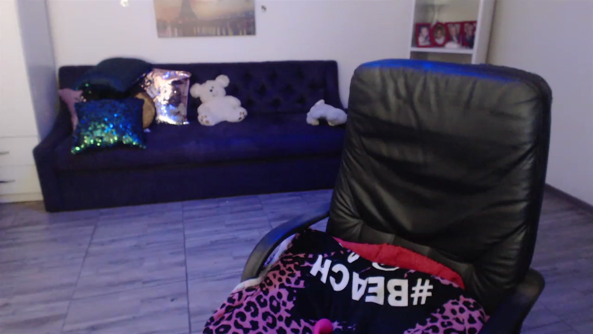 Gallery image thumbnail from A_baby_Boo's myfreecams stream on, 04/01/2023, 20:12 image 9 of 20