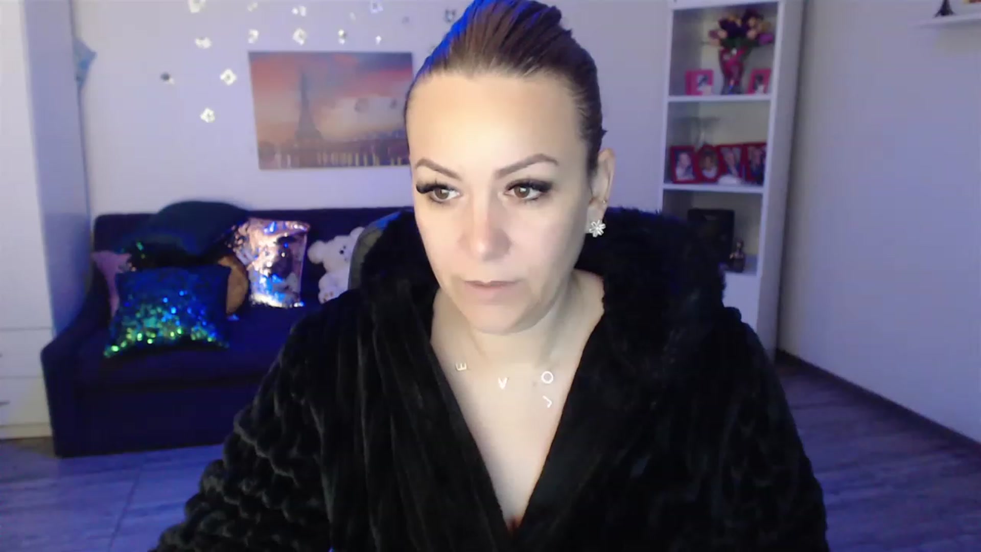 Gallery image thumbnail from A_baby_Boo's myfreecams stream on, 04/03/2023, 06:22 image 14 of 20