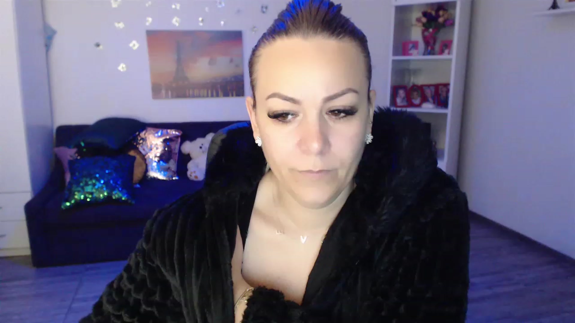 Gallery image thumbnail from A_baby_Boo's myfreecams stream on, 04/03/2023, 06:22 image 5 of 20