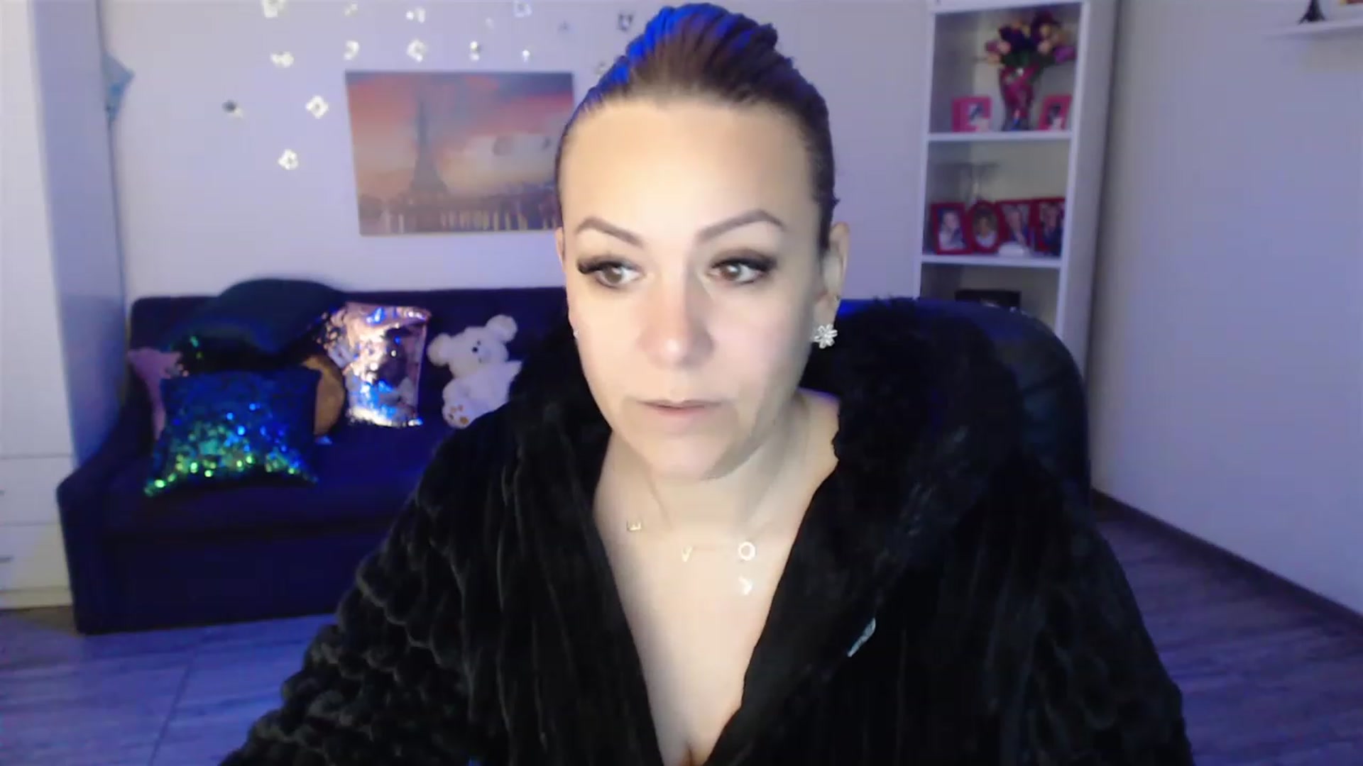 Gallery image thumbnail from A_baby_Boo's myfreecams stream on, 04/03/2023, 06:22 image 16 of 20
