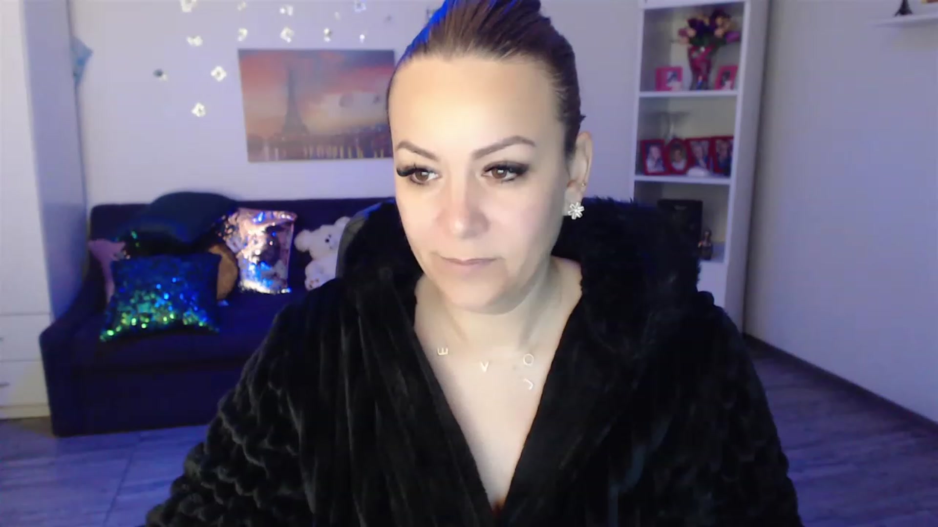 Gallery image thumbnail from A_baby_Boo's myfreecams stream on, 04/03/2023, 06:22 image 12 of 20