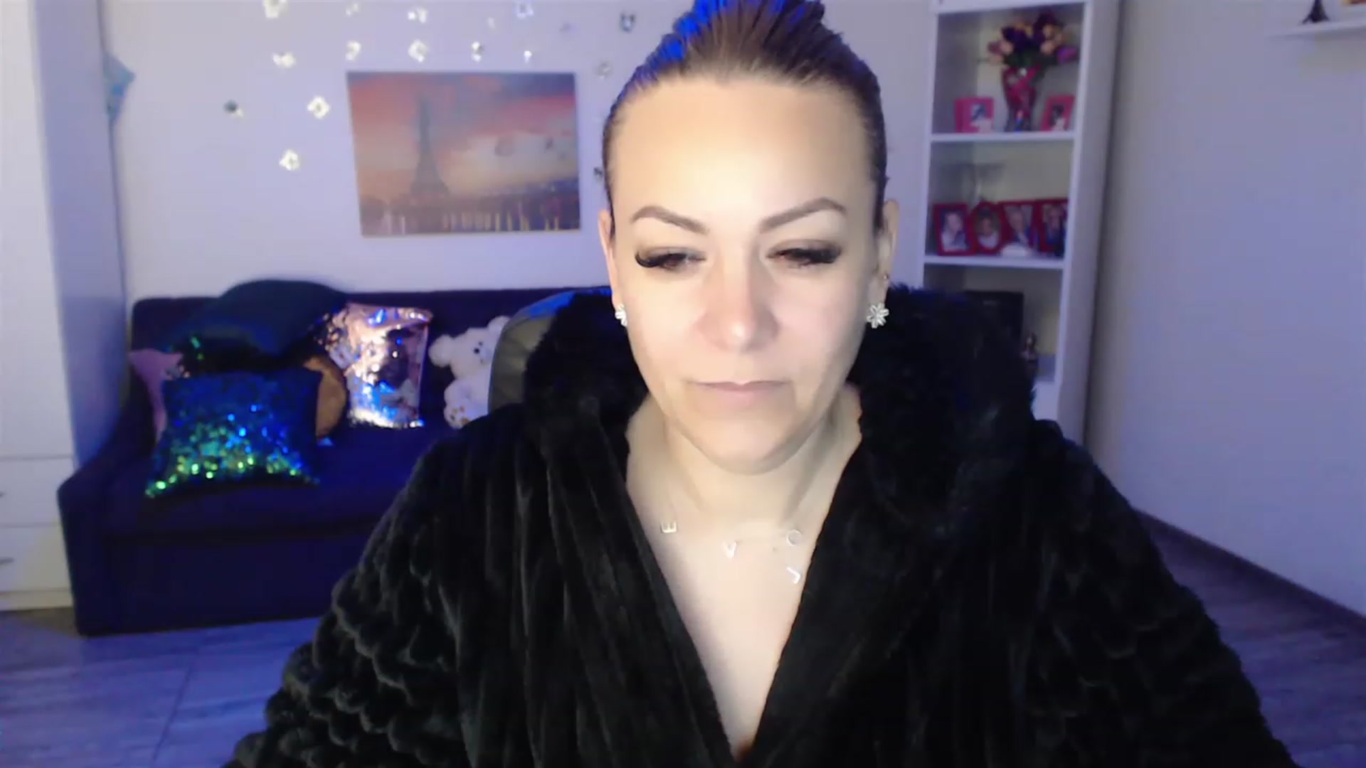 Gallery image thumbnail from A_baby_Boo's myfreecams stream on, 04/03/2023, 06:22 image 9 of 20