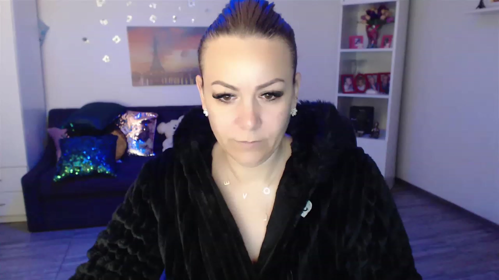 Gallery image thumbnail from A_baby_Boo's myfreecams stream on, 04/03/2023, 06:22 image 1 of 20