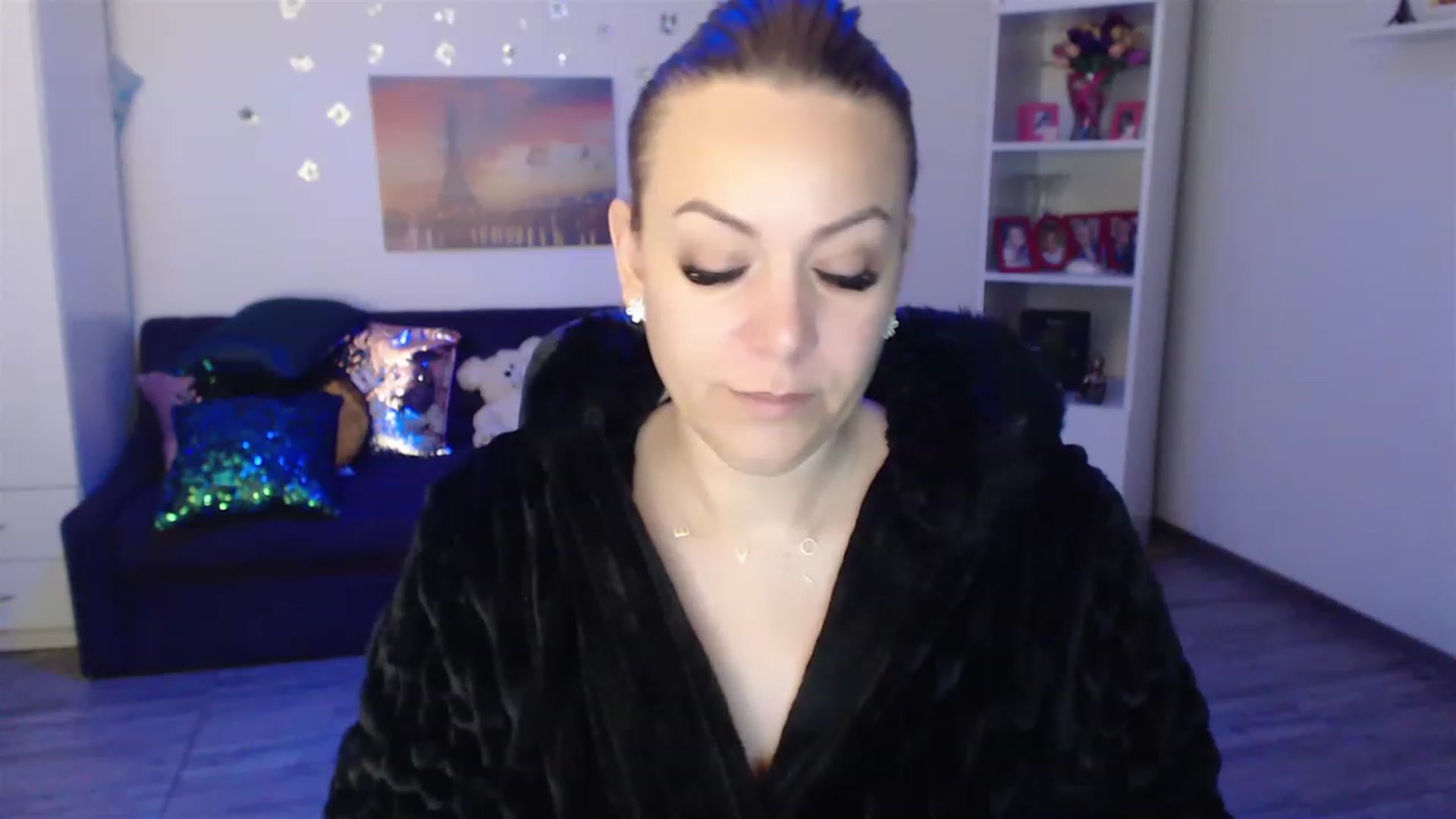 Gallery image thumbnail from A_baby_Boo's myfreecams stream on, 04/03/2023, 06:22 image 13 of 20