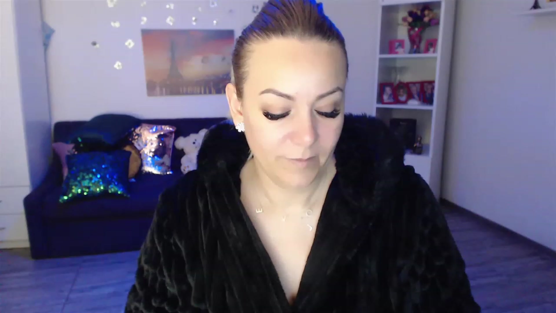Gallery image thumbnail from A_baby_Boo's myfreecams stream on, 04/03/2023, 06:22 image 10 of 20