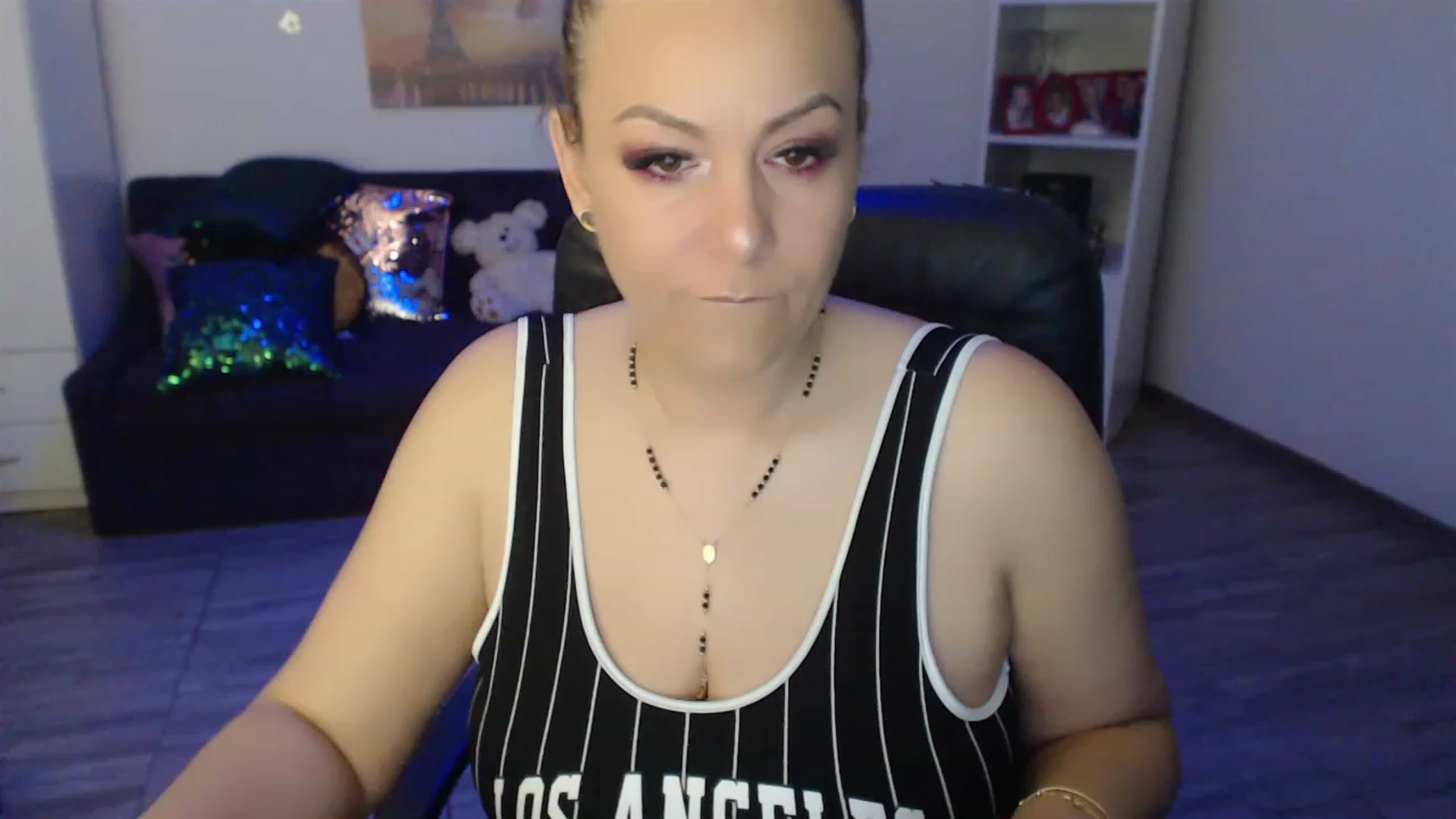 Gallery image thumbnail from A_baby_Boo's myfreecams stream on, 04/12/2023, 18:35 image 1 of 20