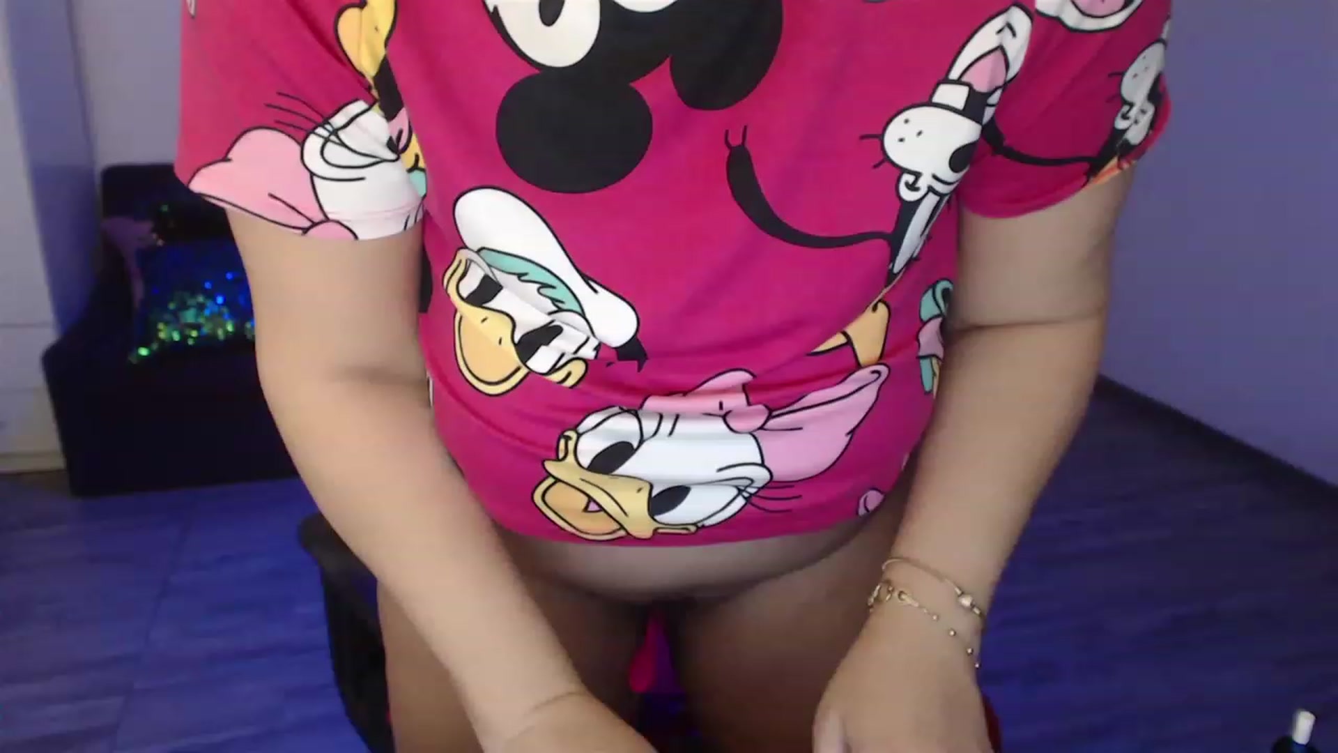 Gallery image thumbnail from A_baby_Boo's myfreecams stream on, 04/17/2023, 04:50 image 2 of 20