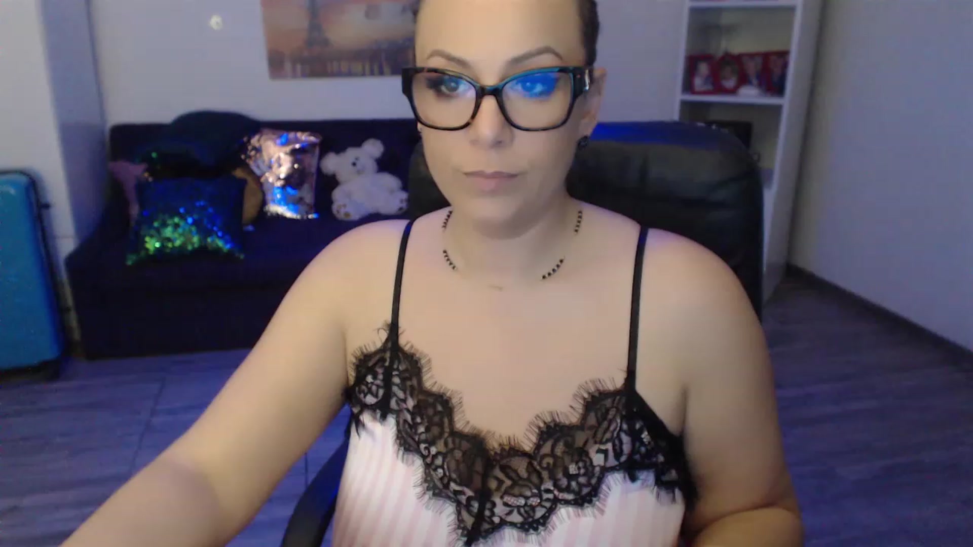 Gallery image thumbnail from A_baby_Boo's myfreecams stream on, 04/20/2023, 14:08 image 19 of 20