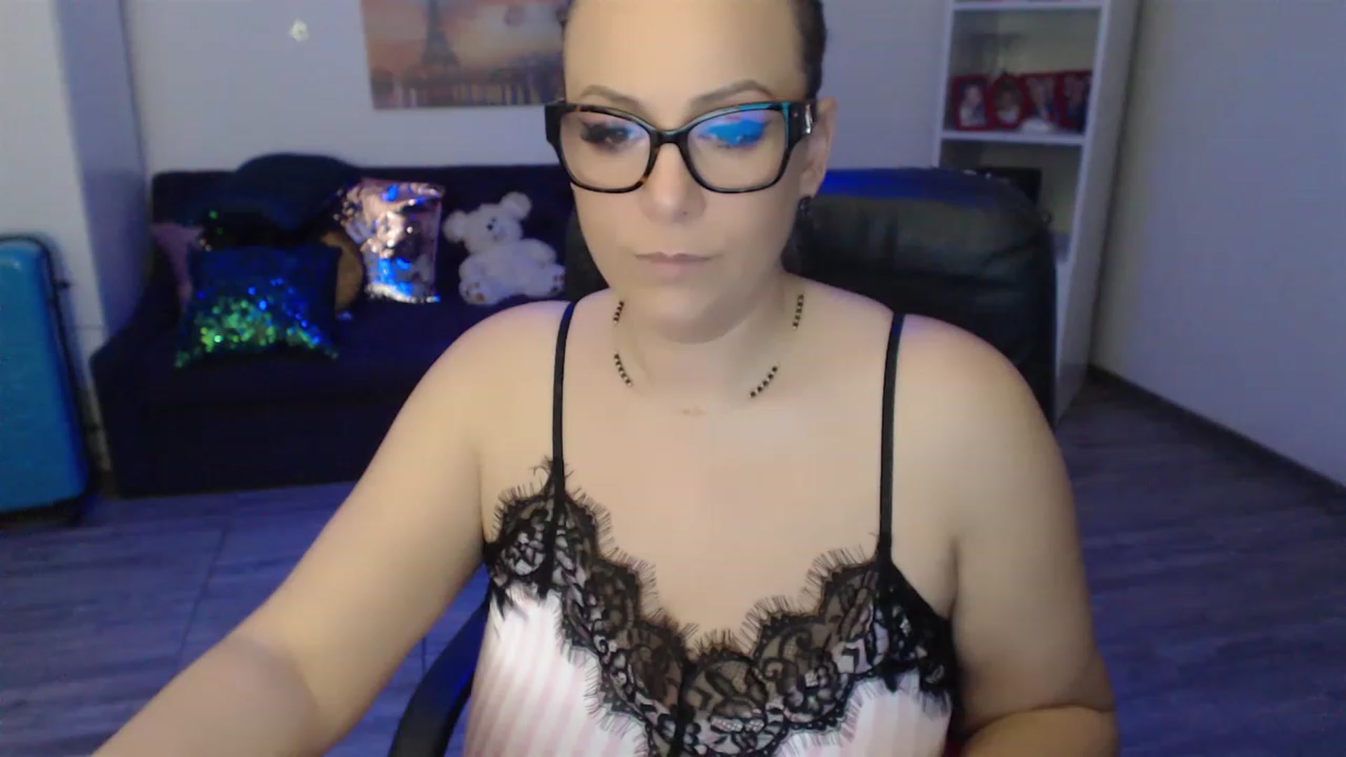 Gallery image thumbnail from A_baby_Boo's myfreecams stream on, 04/20/2023, 14:08 image 14 of 20