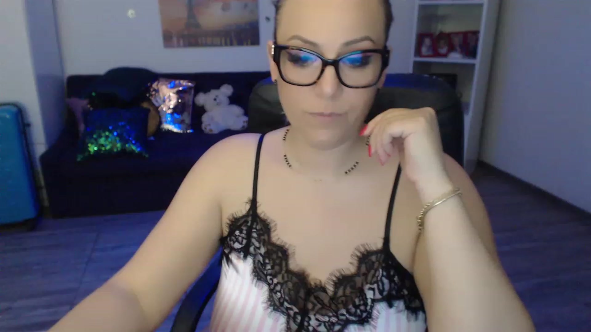 Gallery image thumbnail from A_baby_Boo's myfreecams stream on, 04/20/2023, 14:08 image 18 of 20