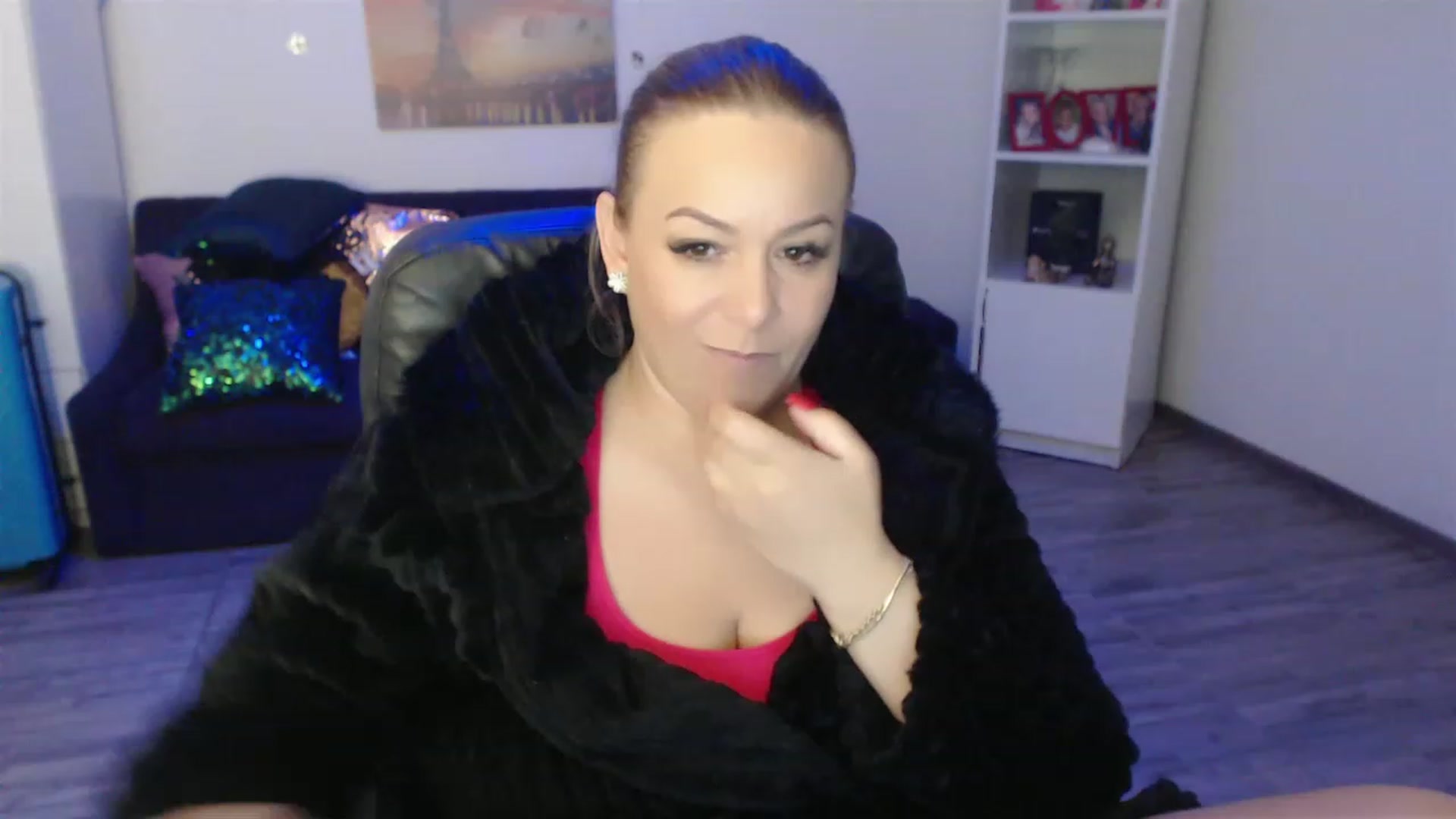 Gallery image thumbnail from A_baby_Boo's myfreecams stream on, 04/26/2023, 18:52 image 11 of 20