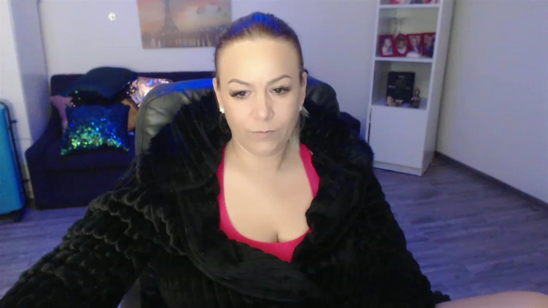 Gallery image thumbnail from A_baby_Boo's myfreecams stream on, 04/26/2023, 18:52 image 10 of 20