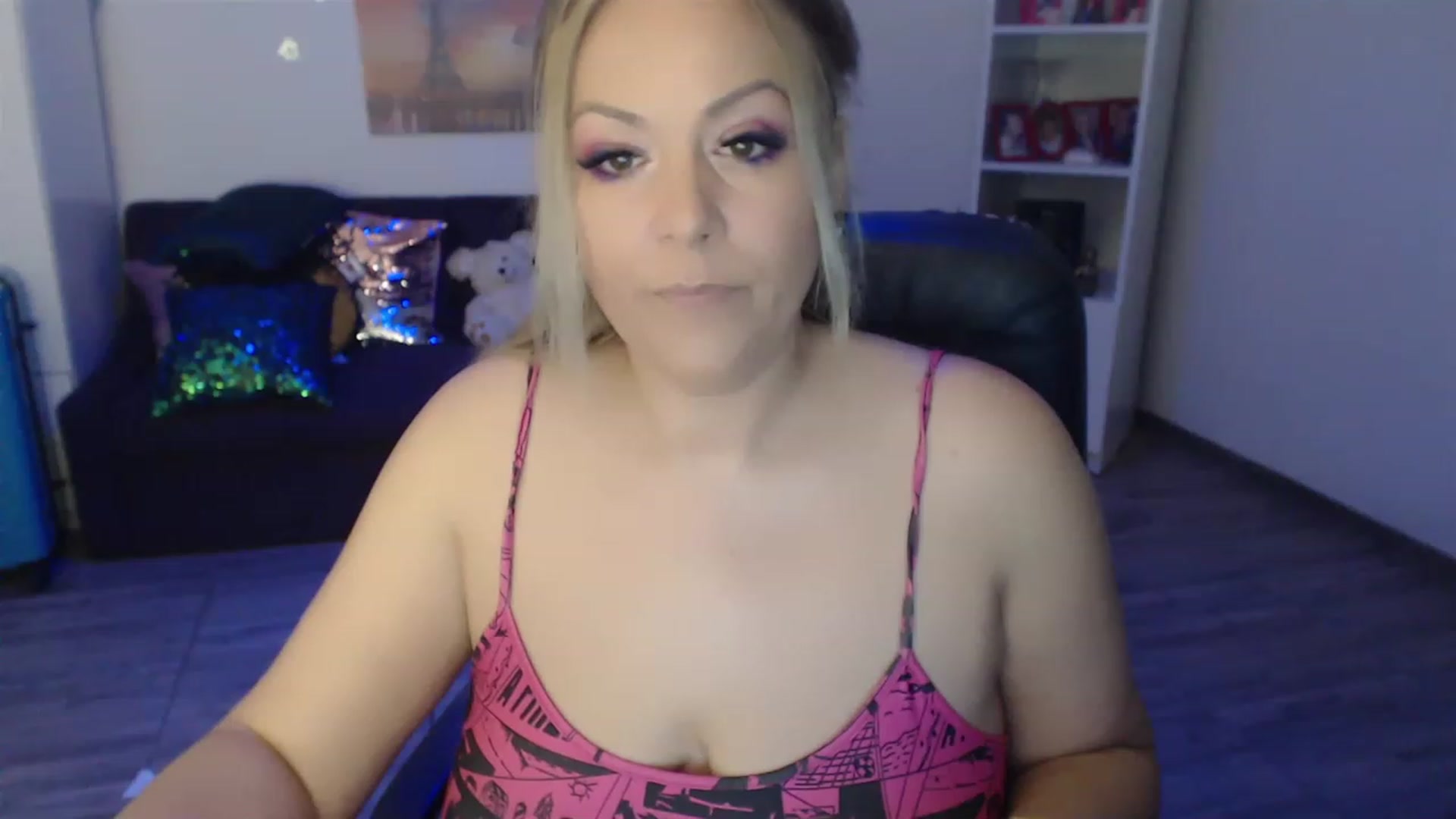 Gallery image thumbnail from A_baby_Boo's myfreecams stream on, 05/06/2023, 11:23 image 2 of 20
