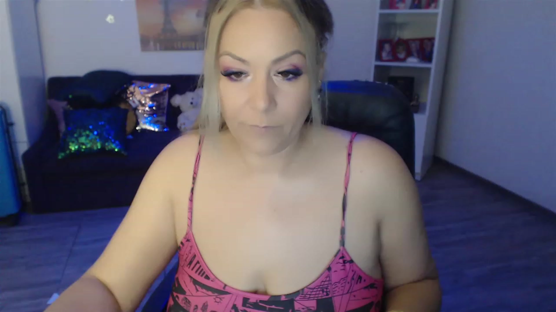 Gallery image thumbnail from A_baby_Boo's myfreecams stream on, 05/06/2023, 11:23 image 1 of 20