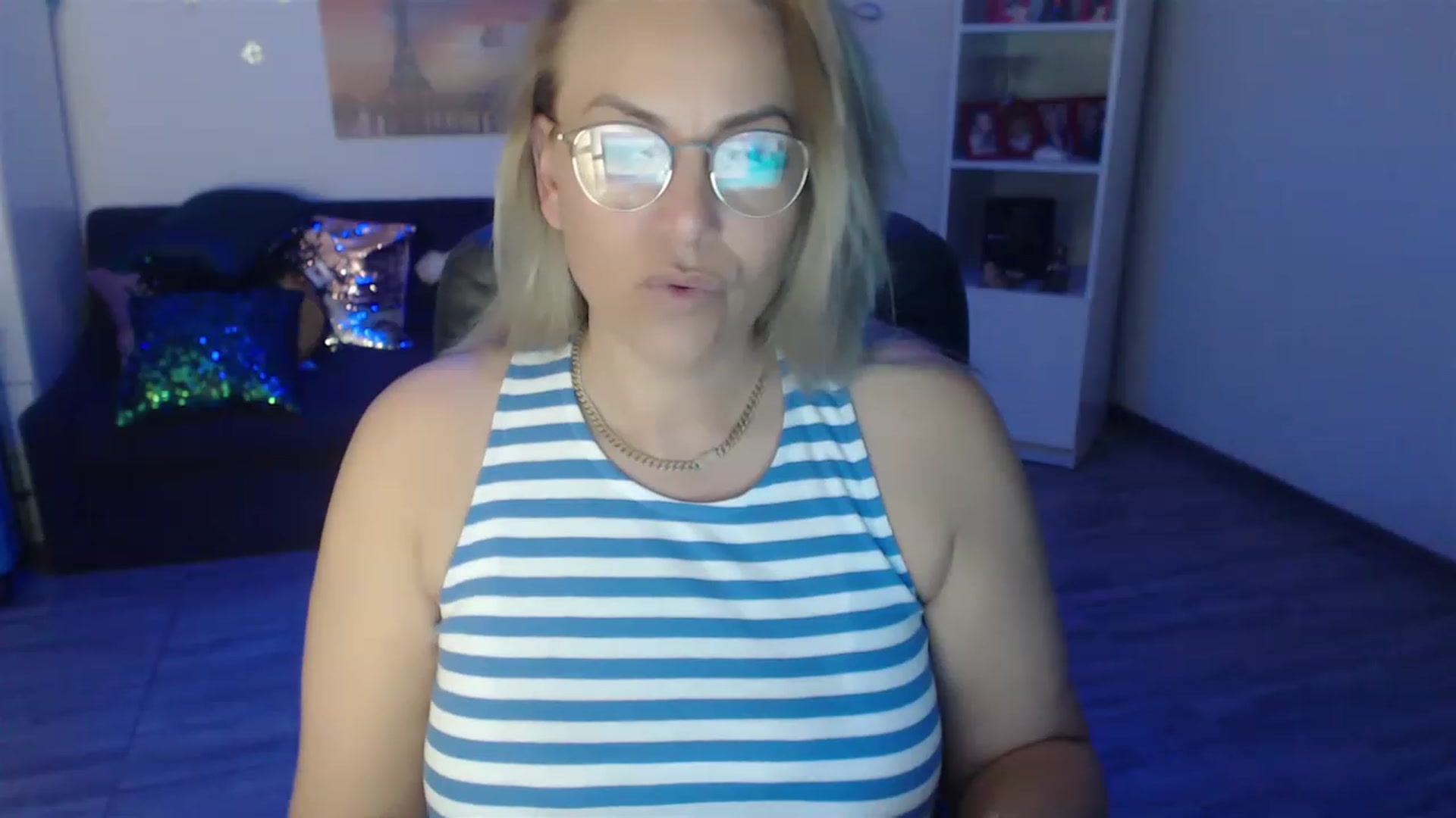 Gallery image thumbnail from A_baby_Boo's myfreecams stream on, 05/07/2023, 14:39 image 3 of 20