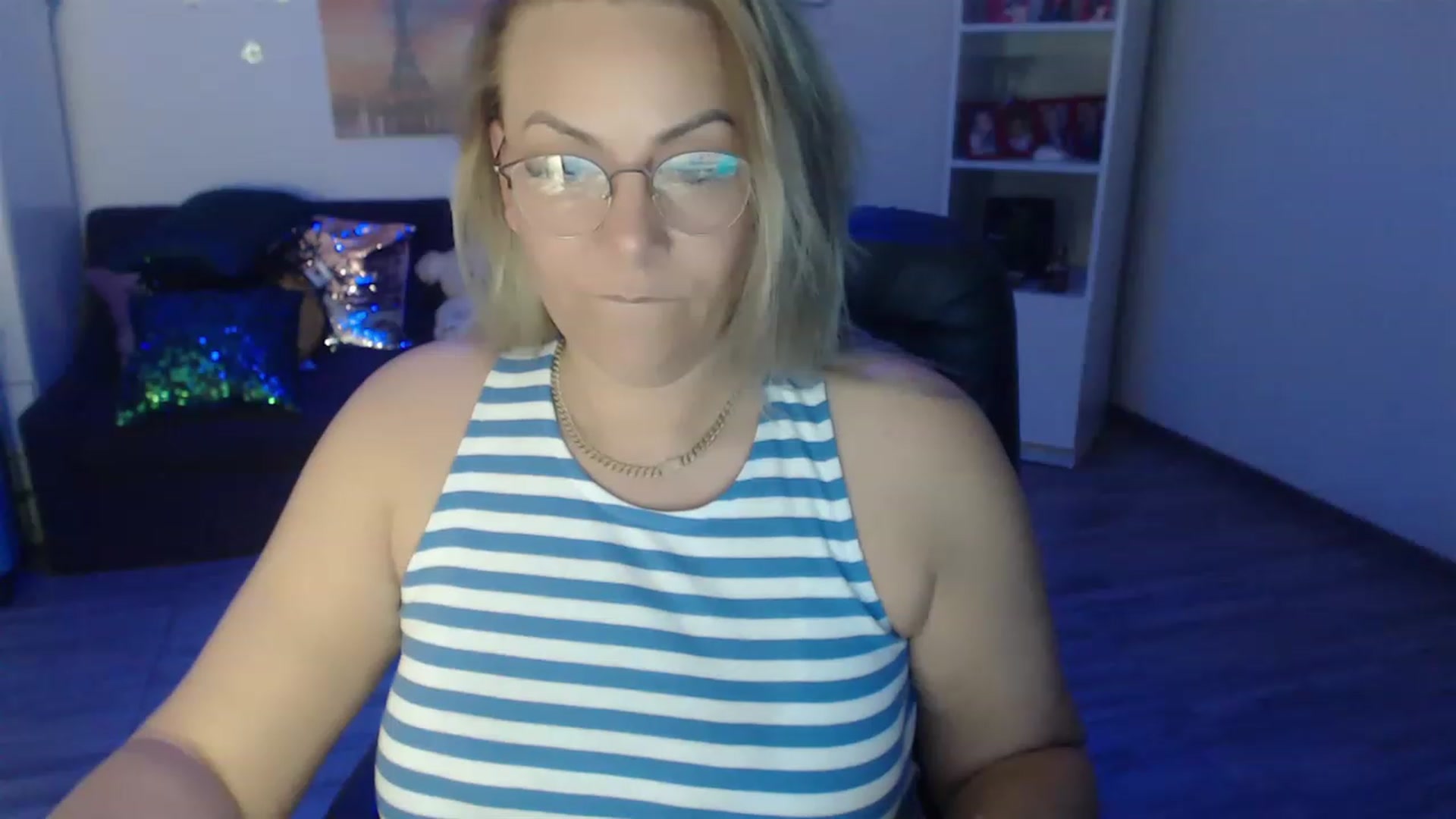 Gallery image thumbnail from A_baby_Boo's myfreecams stream on, 05/07/2023, 14:39 image 7 of 20