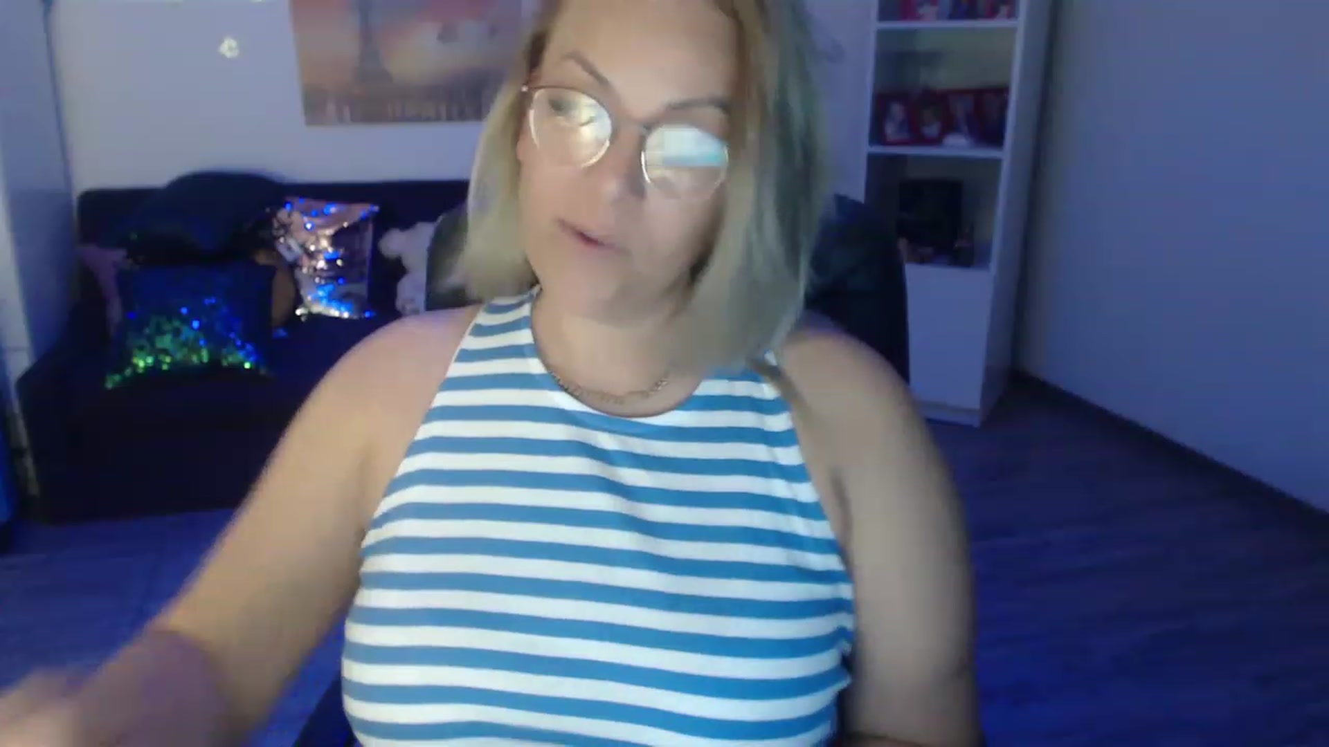 Gallery image thumbnail from A_baby_Boo's myfreecams stream on, 05/07/2023, 14:39 image 15 of 20