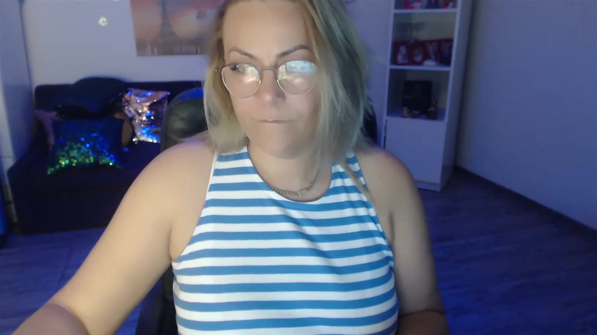 Gallery image thumbnail from A_baby_Boo's myfreecams stream on, 05/07/2023, 14:39 image 18 of 20