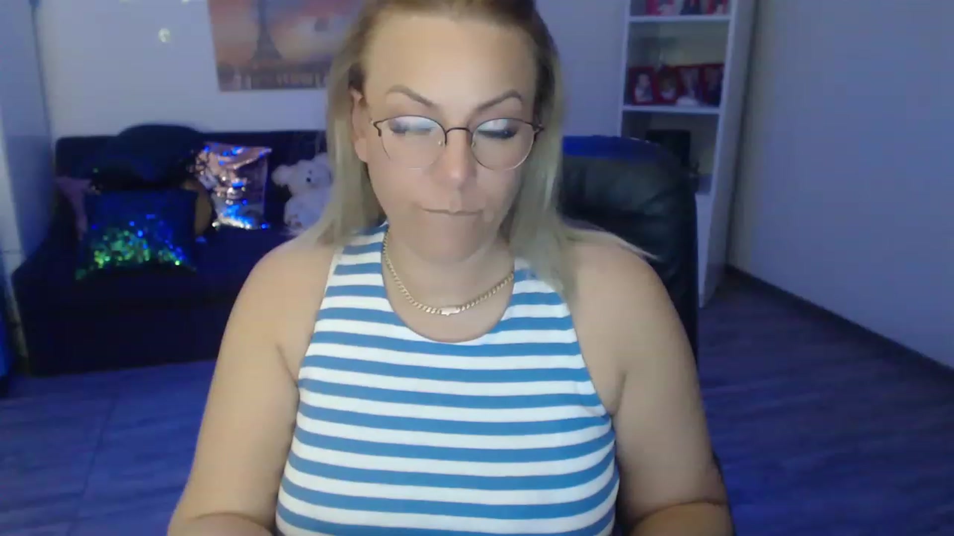 Gallery image thumbnail from A_baby_Boo's myfreecams stream on, 05/07/2023, 15:21 image 2 of 20
