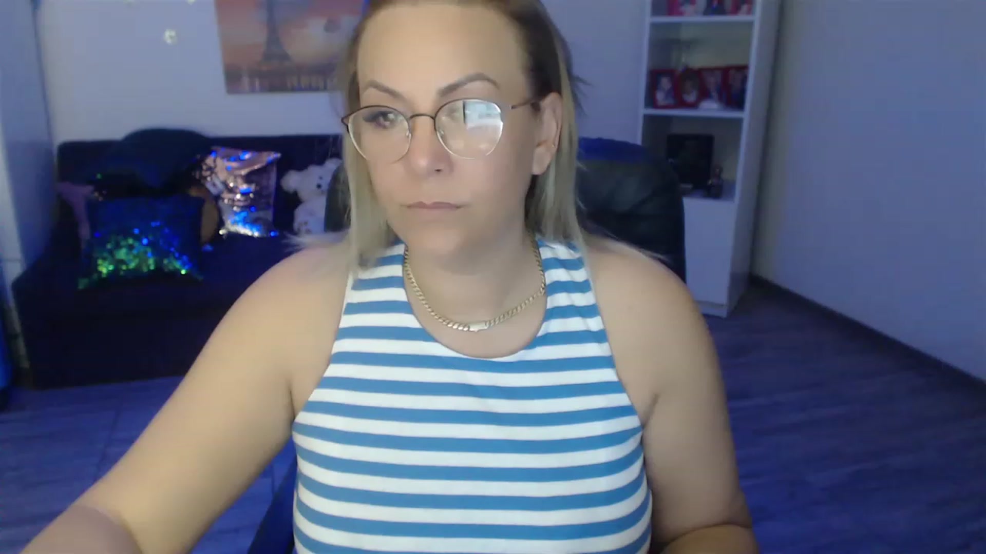 Gallery image thumbnail from A_baby_Boo's myfreecams stream on, 05/07/2023, 15:21 image 4 of 20