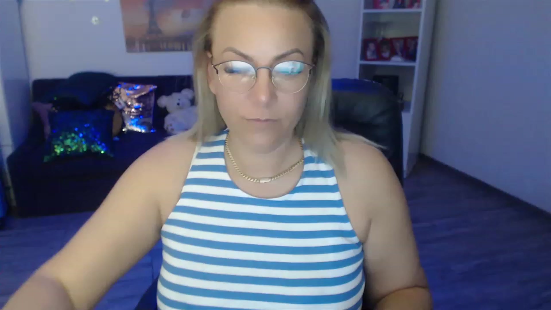 Gallery image thumbnail from A_baby_Boo's myfreecams stream on, 05/07/2023, 15:21 image 1 of 20