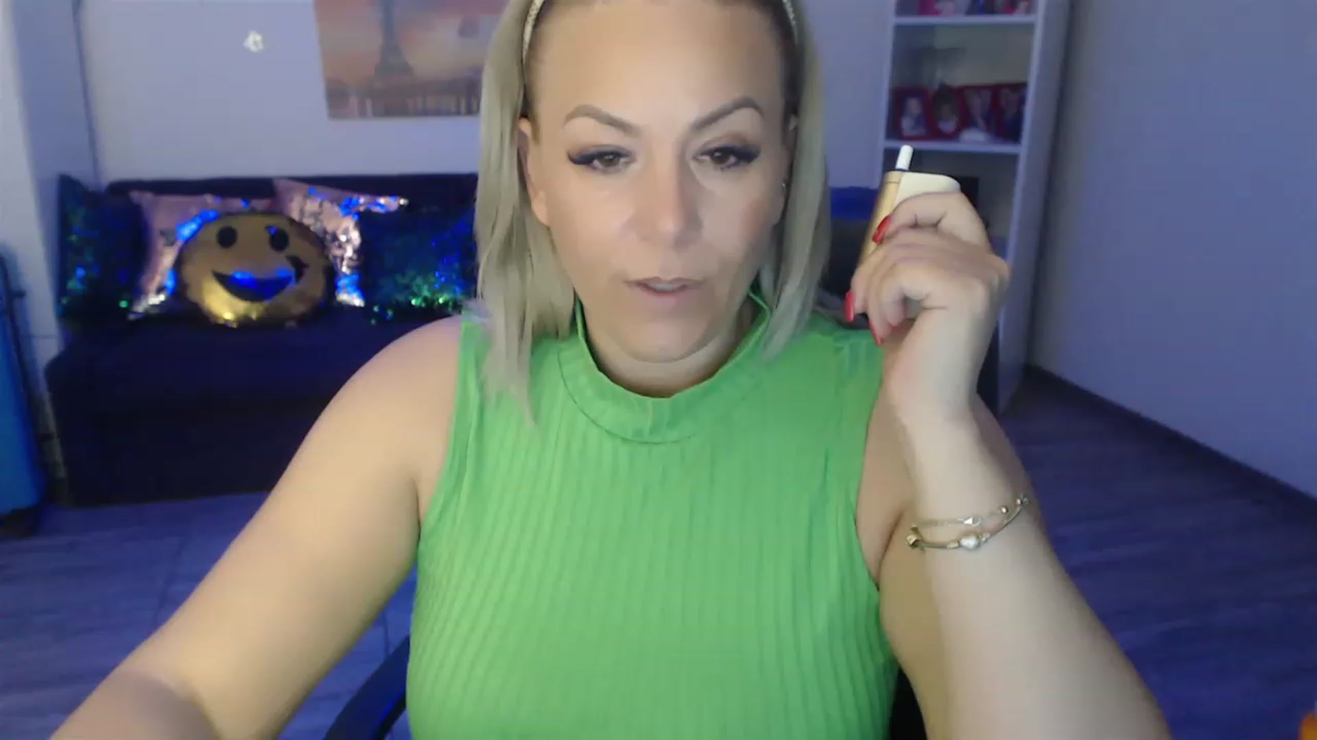 Gallery image thumbnail from A_baby_Boo's myfreecams stream on, 05/07/2023, 23:15 image 9 of 20