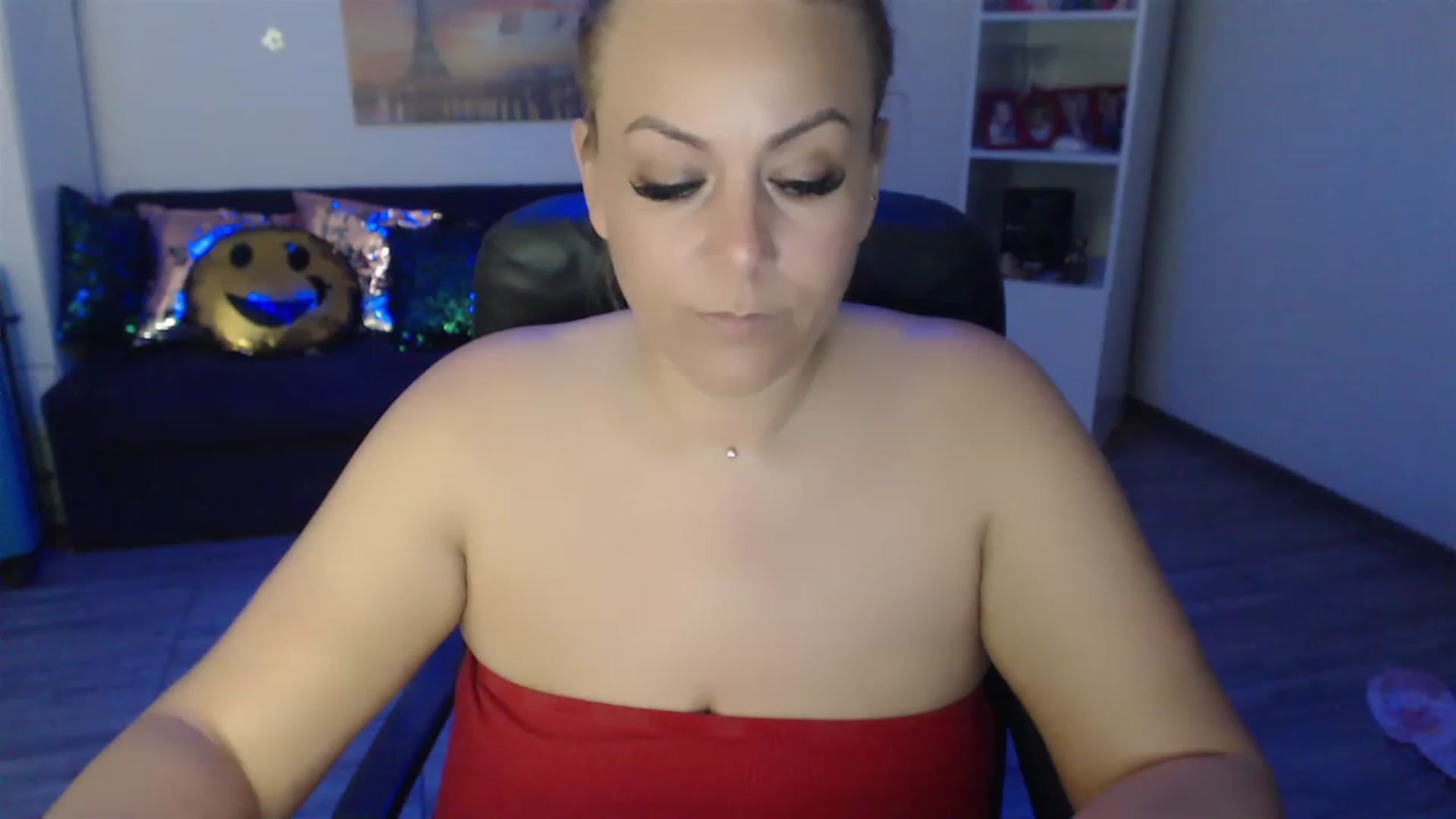 Gallery image thumbnail from A_baby_Boo's myfreecams stream on, 05/17/2023, 22:48 image 18 of 20