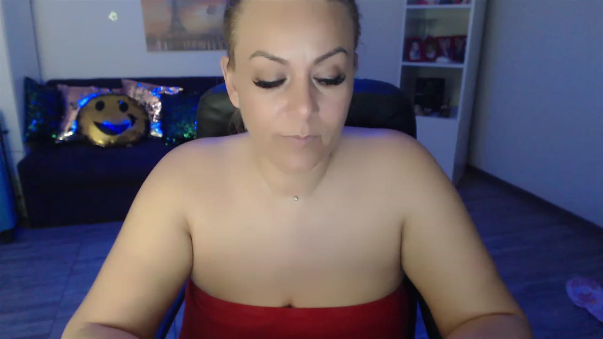 Gallery image thumbnail from A_baby_Boo's myfreecams stream on, 05/17/2023, 22:48 image 19 of 20
