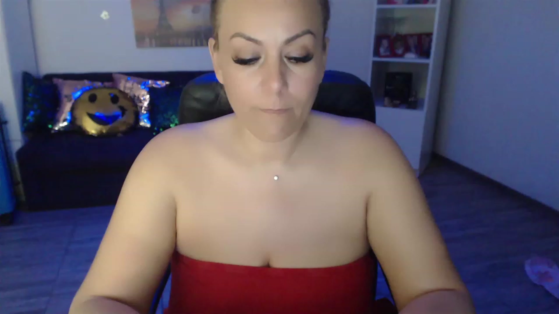 Gallery image thumbnail from A_baby_Boo's myfreecams stream on, 05/17/2023, 22:48 image 9 of 20