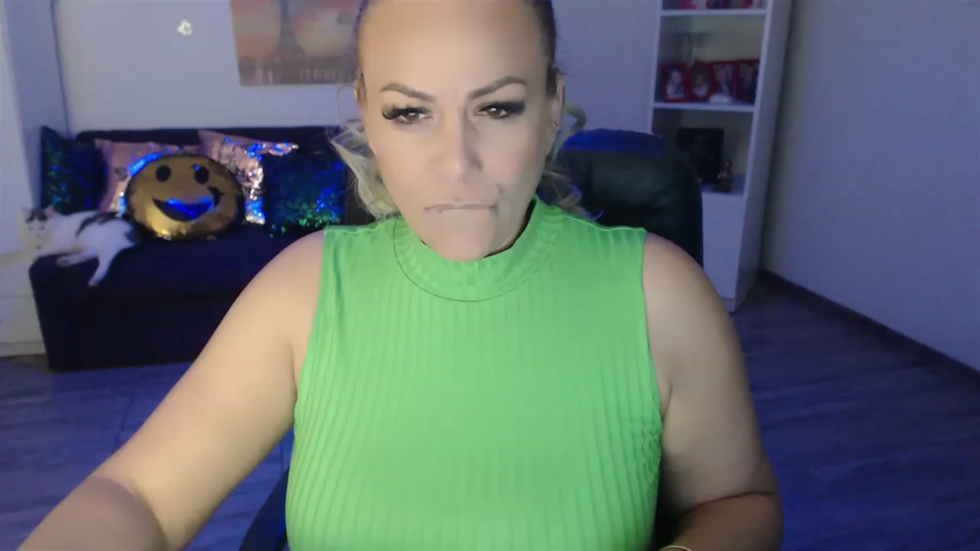 Gallery image thumbnail from A_baby_Boo's myfreecams stream on, 05/18/2023, 20:47 image 1 of 20